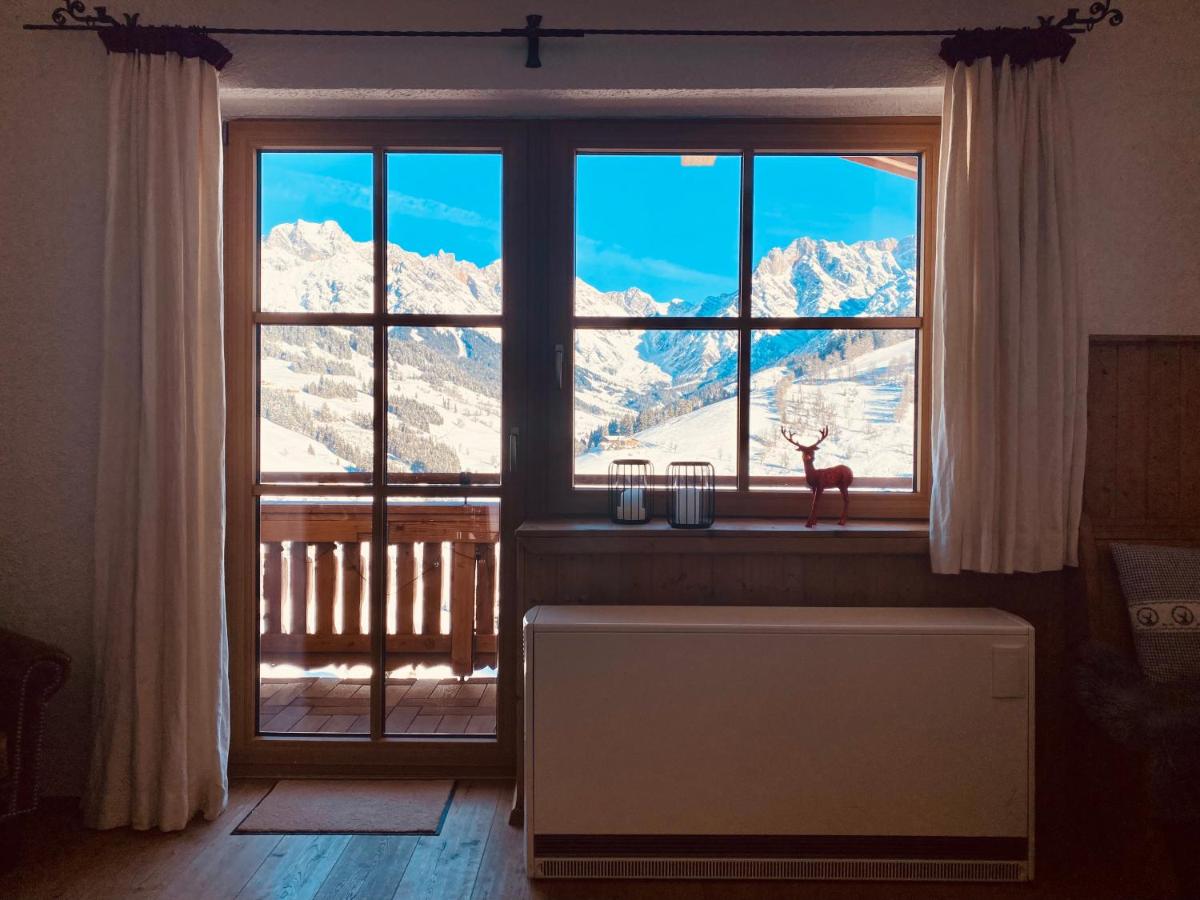 Ski-in & Ski-out out Chalet Maria with amazing mountain view