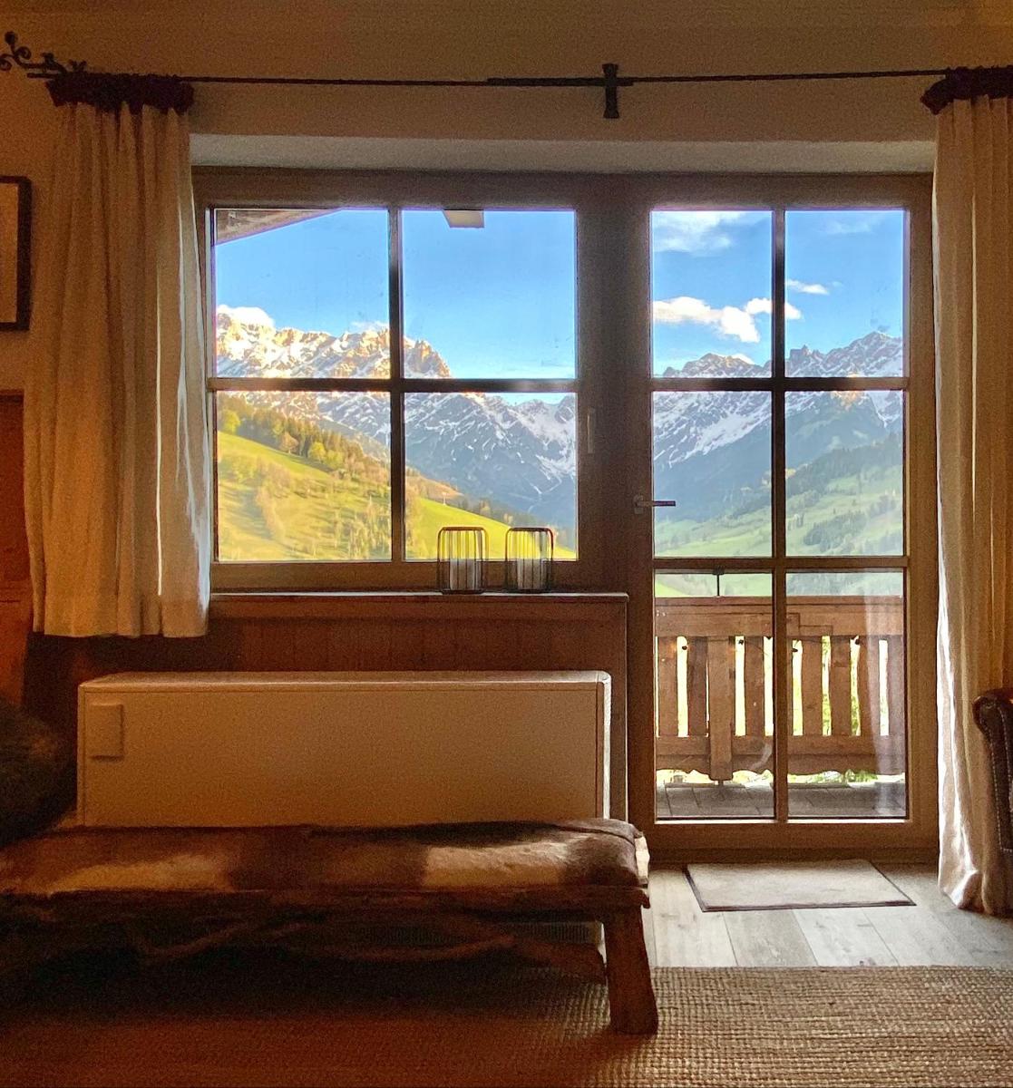 Ski-in & Ski-out out Chalet Maria with amazing mountain view