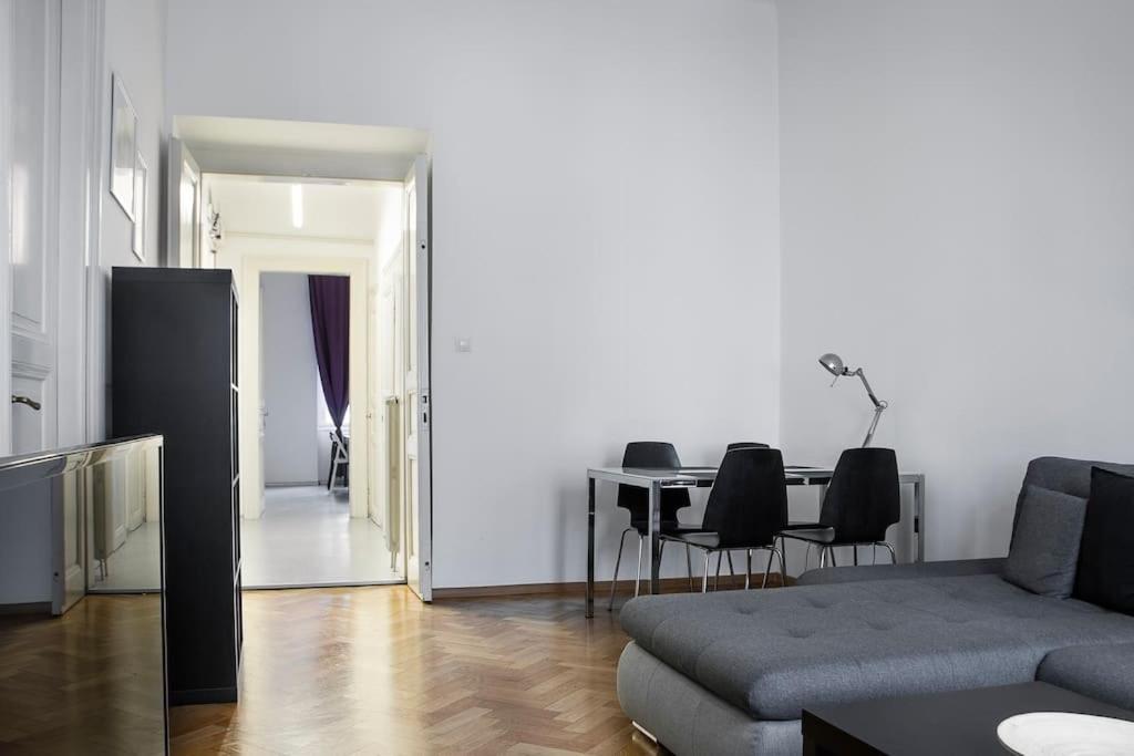 Prince Matyas apartment