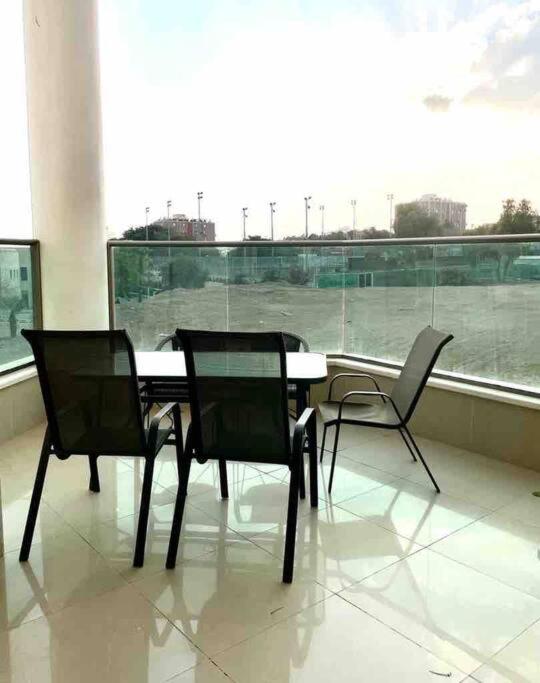 Sunny 3BR Apartment Golf Residence view 5