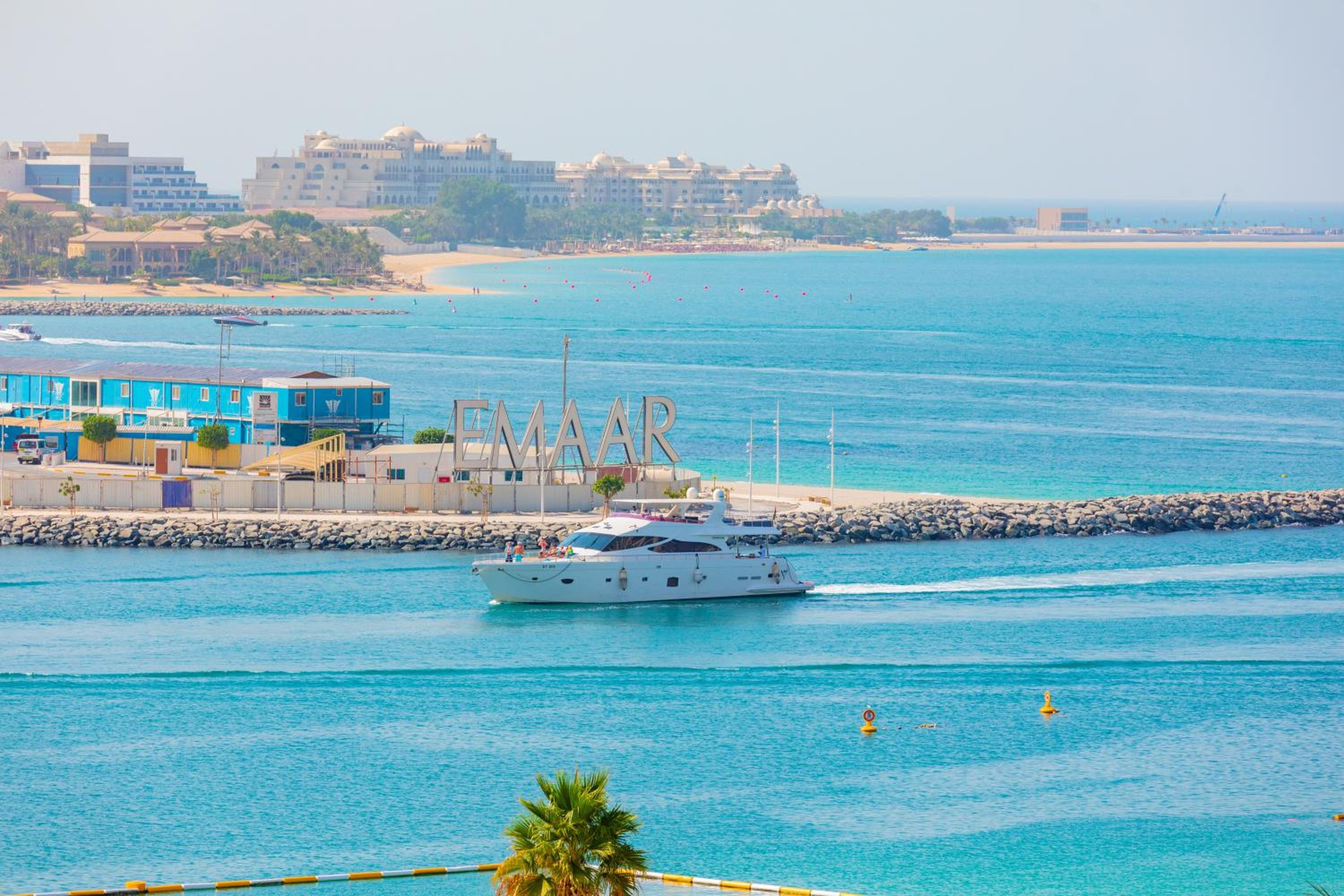 EDEN'S Homes & Villas - FIVE Palm Residences