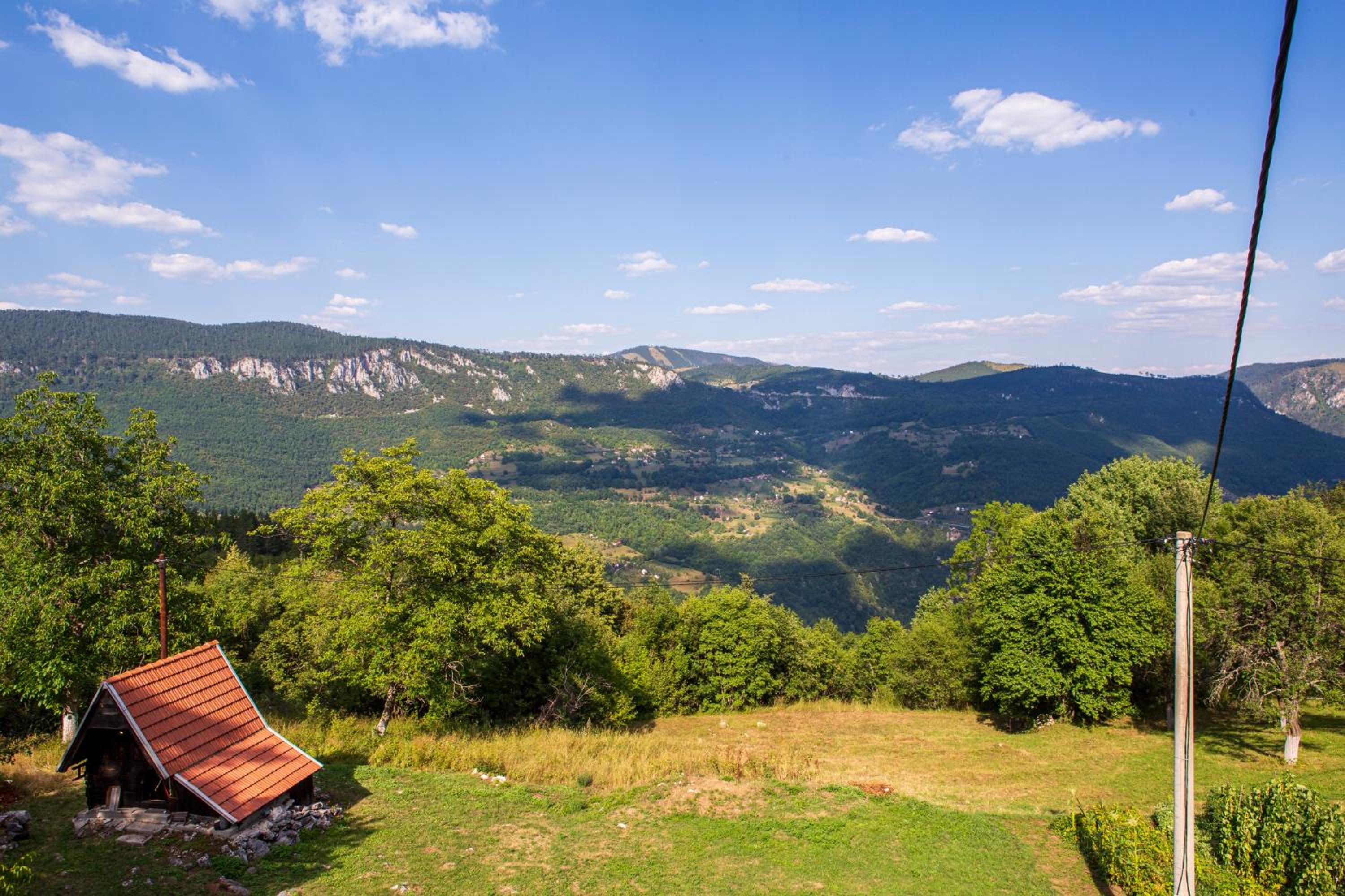 Apartmani Rocen view 2
