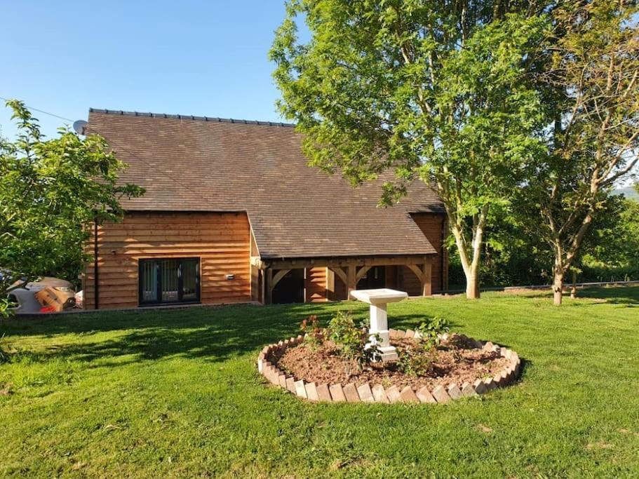 Delightful Country Cottage in a lovely rural area view 3