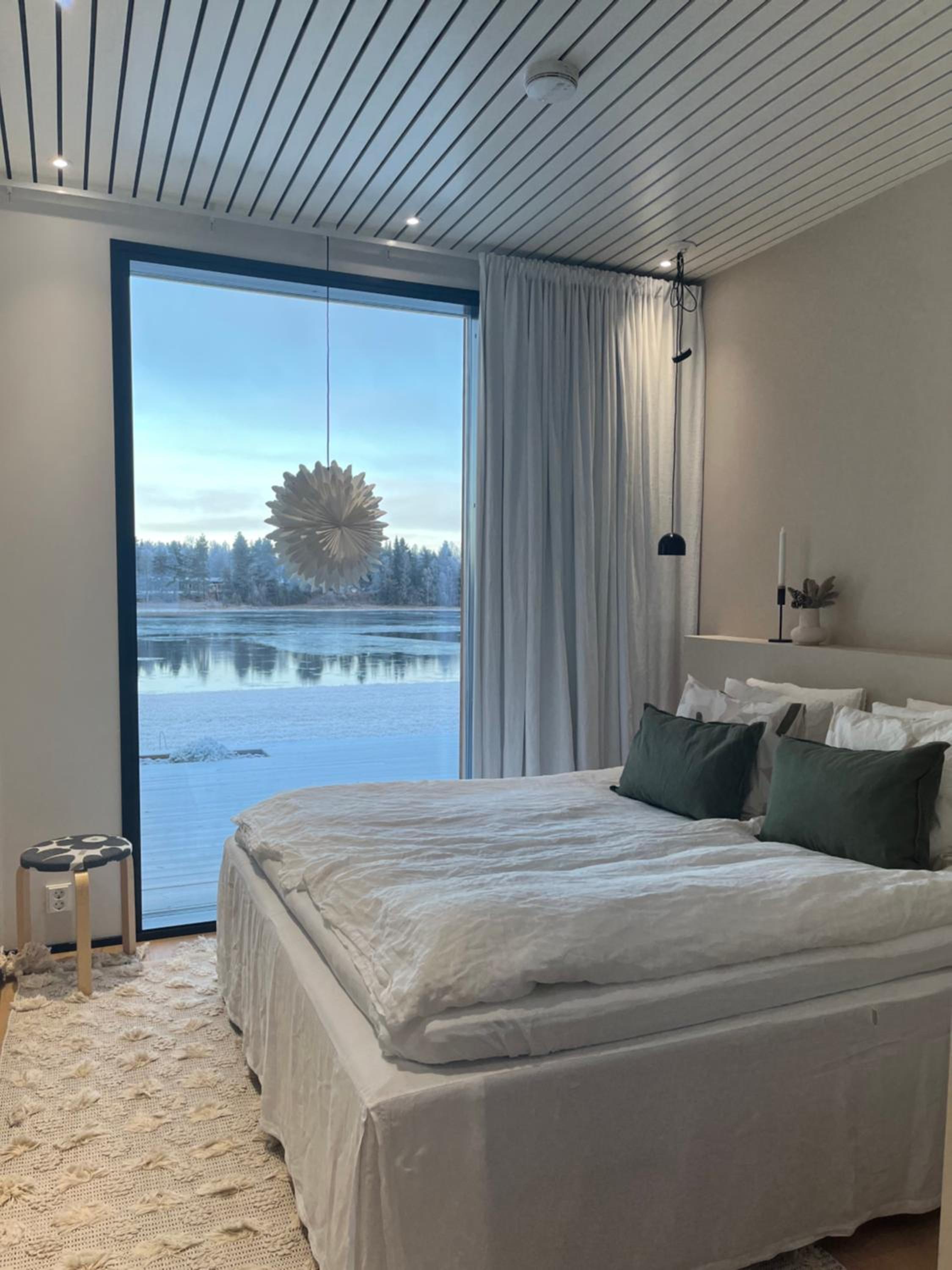 Arctic Riverside Villa