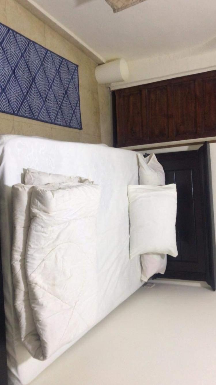 Pyramids Lounge Guest House