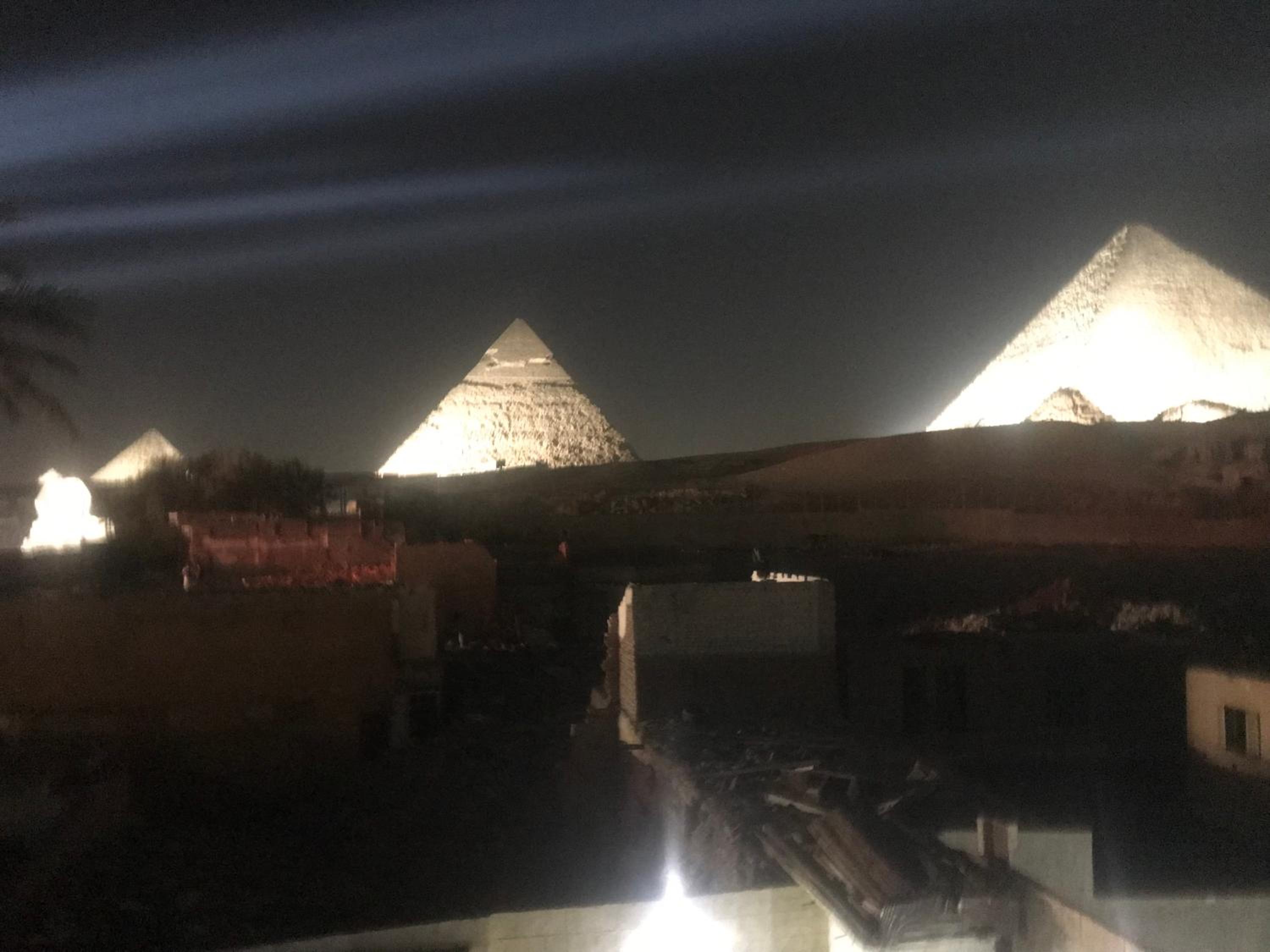 Pyramids Lounge Guest House