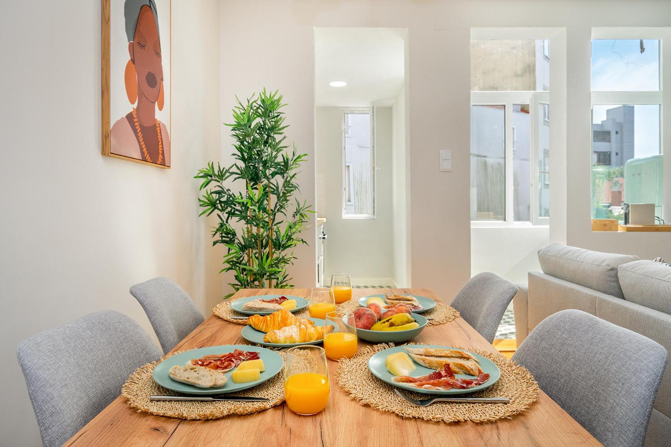 Whome Formosa #2 - Central 2-Bed in Prime Location Perfect to Explore Porto view 5