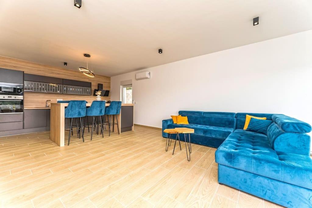 Villa Cissa,brand new villa with private pool