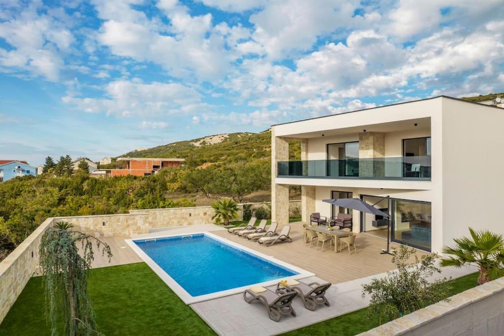 Villa Cissa,brand new villa with private pool