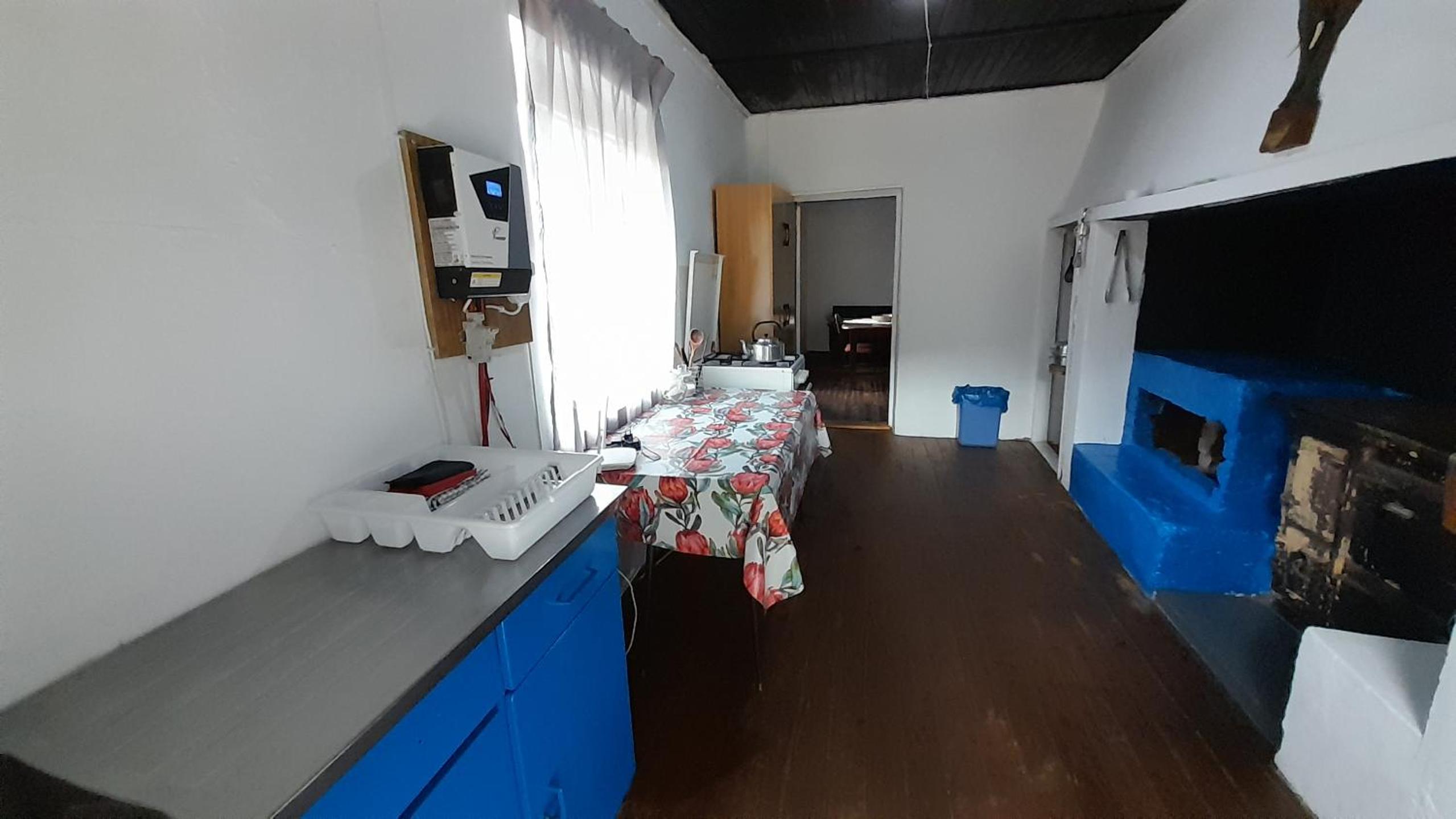 Thomas Bains Cottage, rustic farmhouse views in Die Vlug view 4