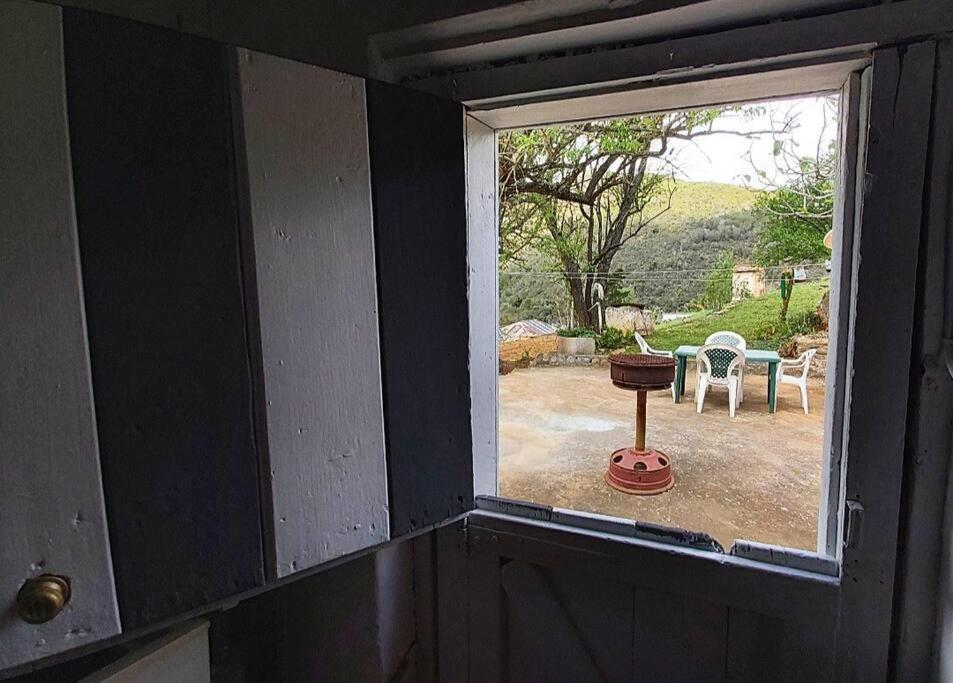 Thomas Bains Cottage, rustic farmhouse views in Die Vlug view 5