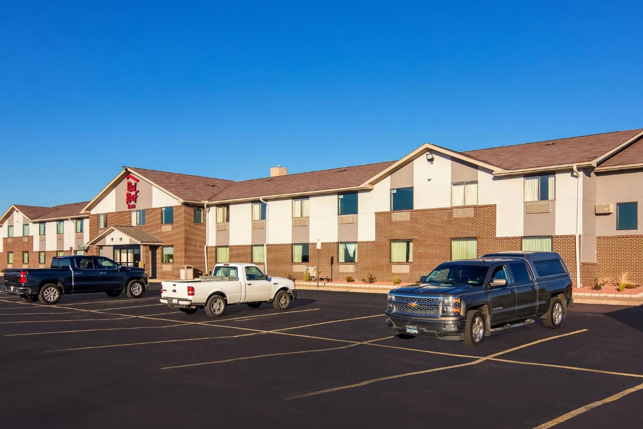 Red Roof Inn Greensburg view 4