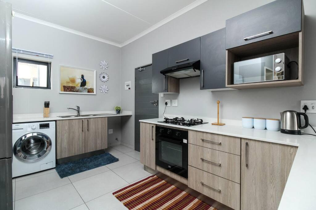 Smart Apartment 17 view 3