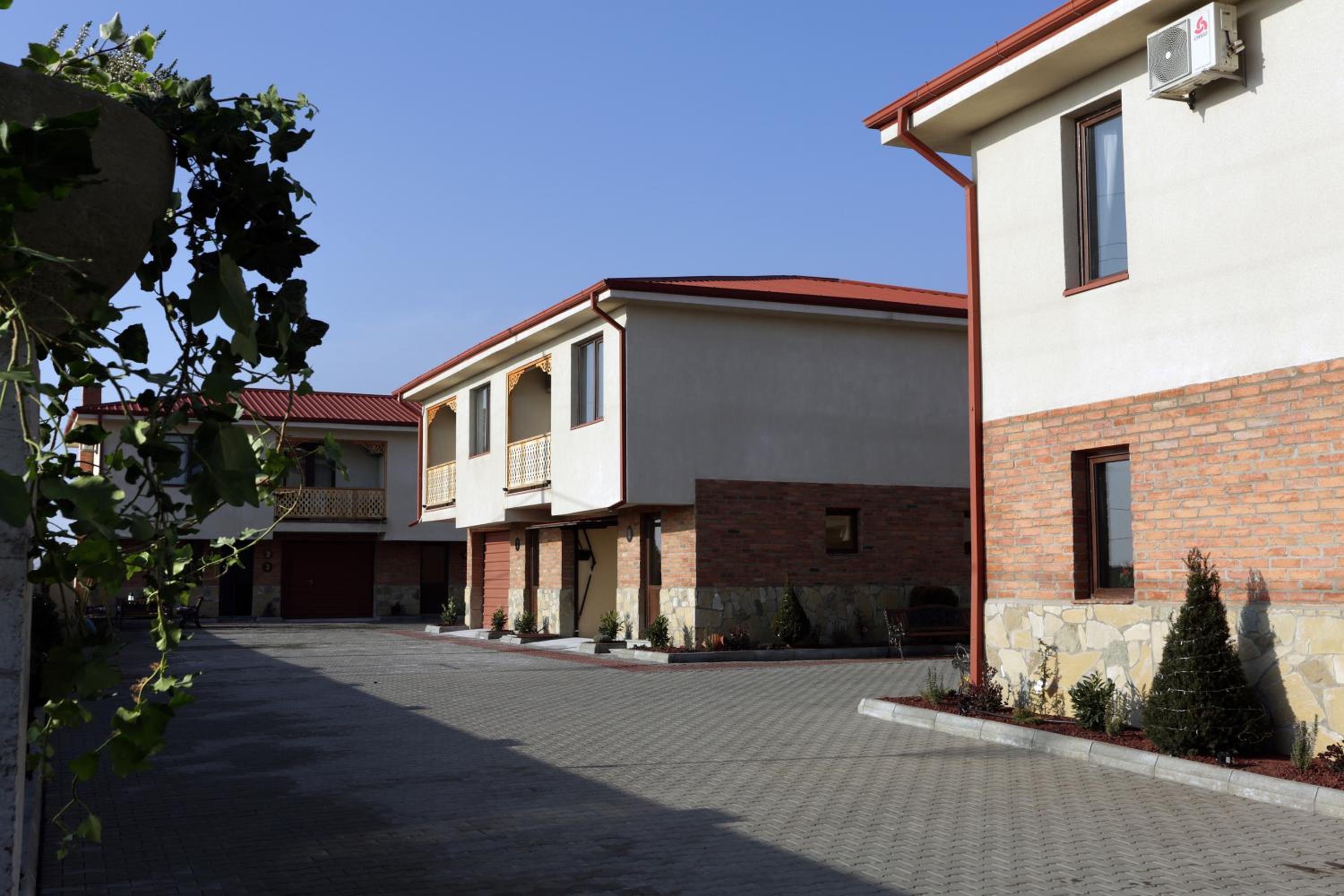 Hotel Royal Green Hotel - Image 1