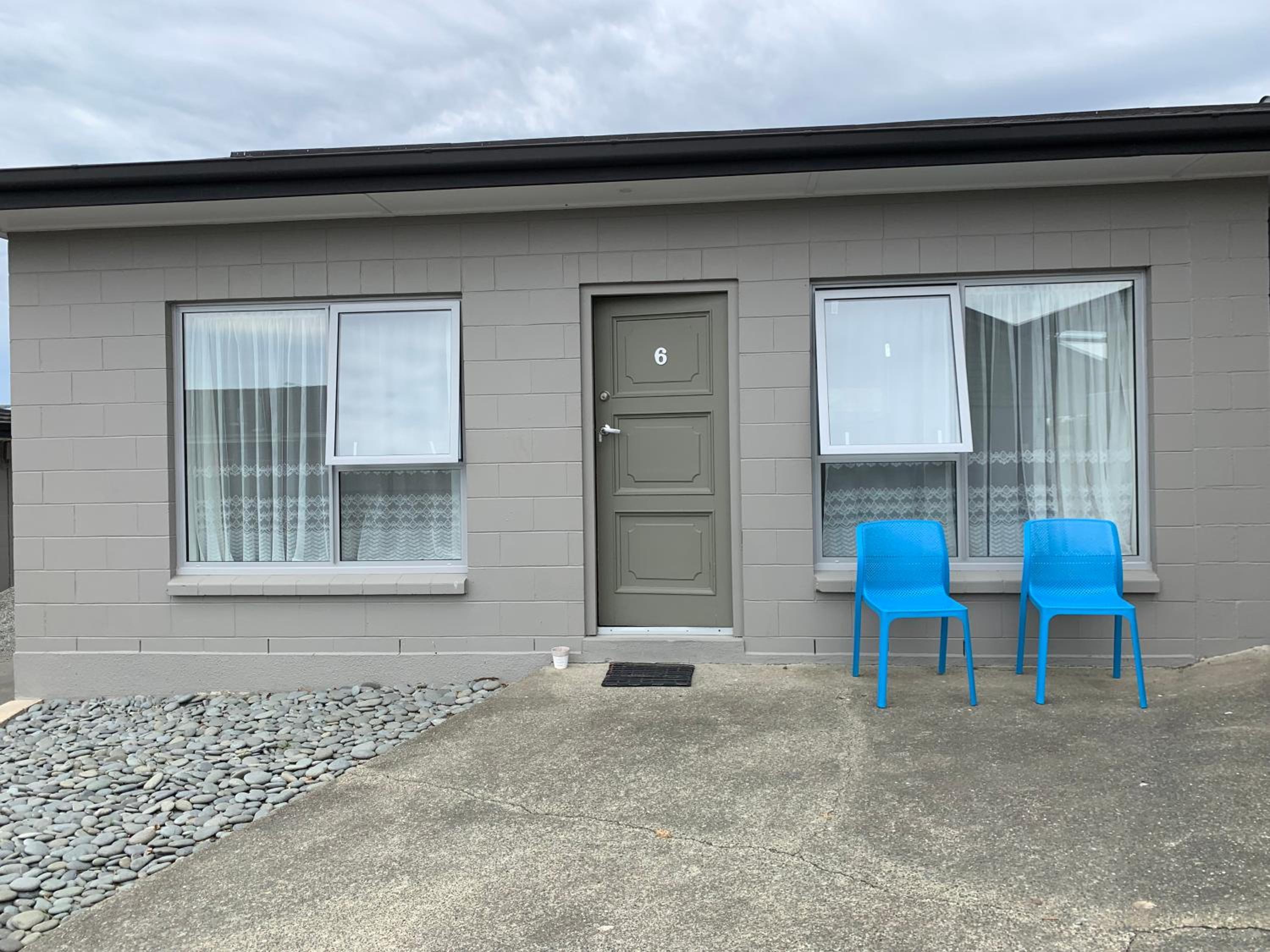 Kingswood Motel view 4