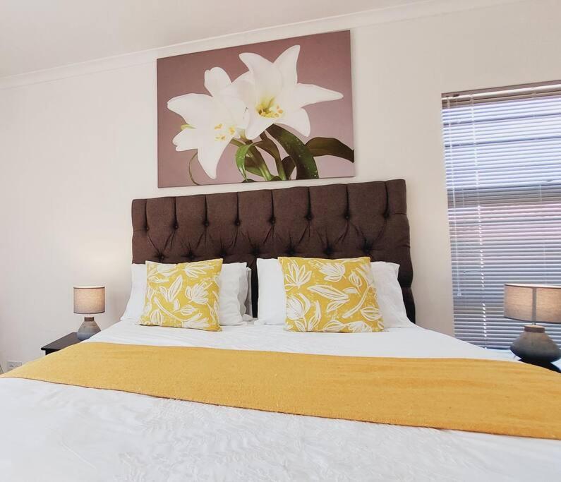 Cosy Nest - Uncapped Wi-fi & Self Check-in view 2
