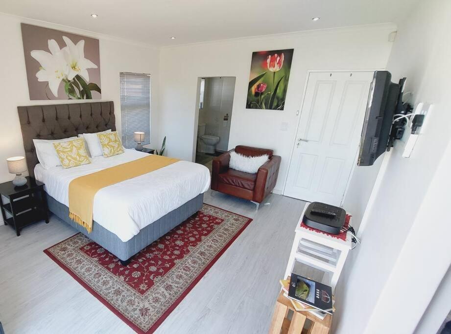 Cosy Nest - Uncapped Wi-fi & Self Check-in view 3