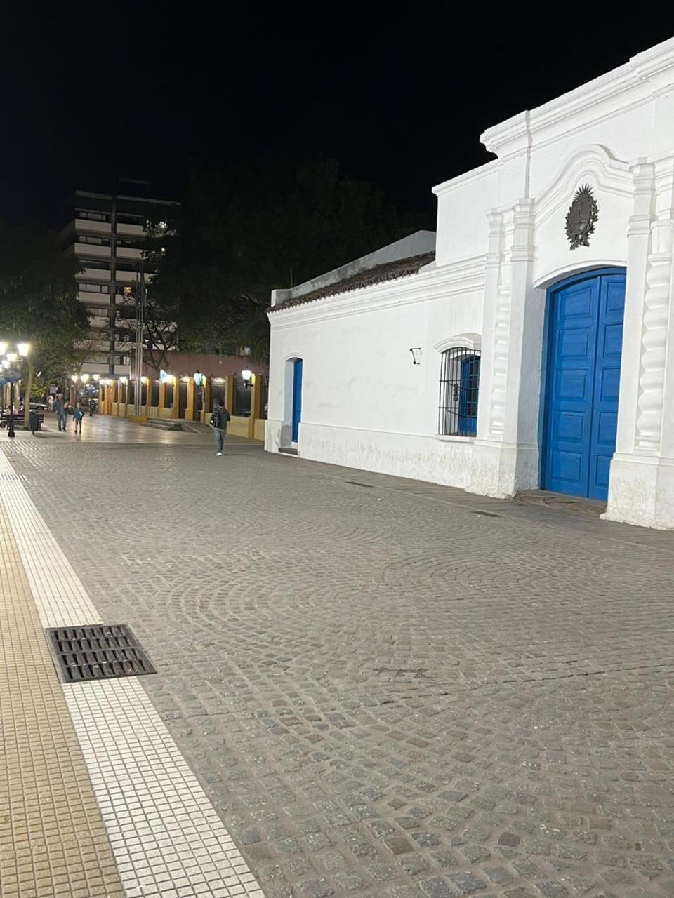 Departamento 2 ambientes céntrico en Tucumán