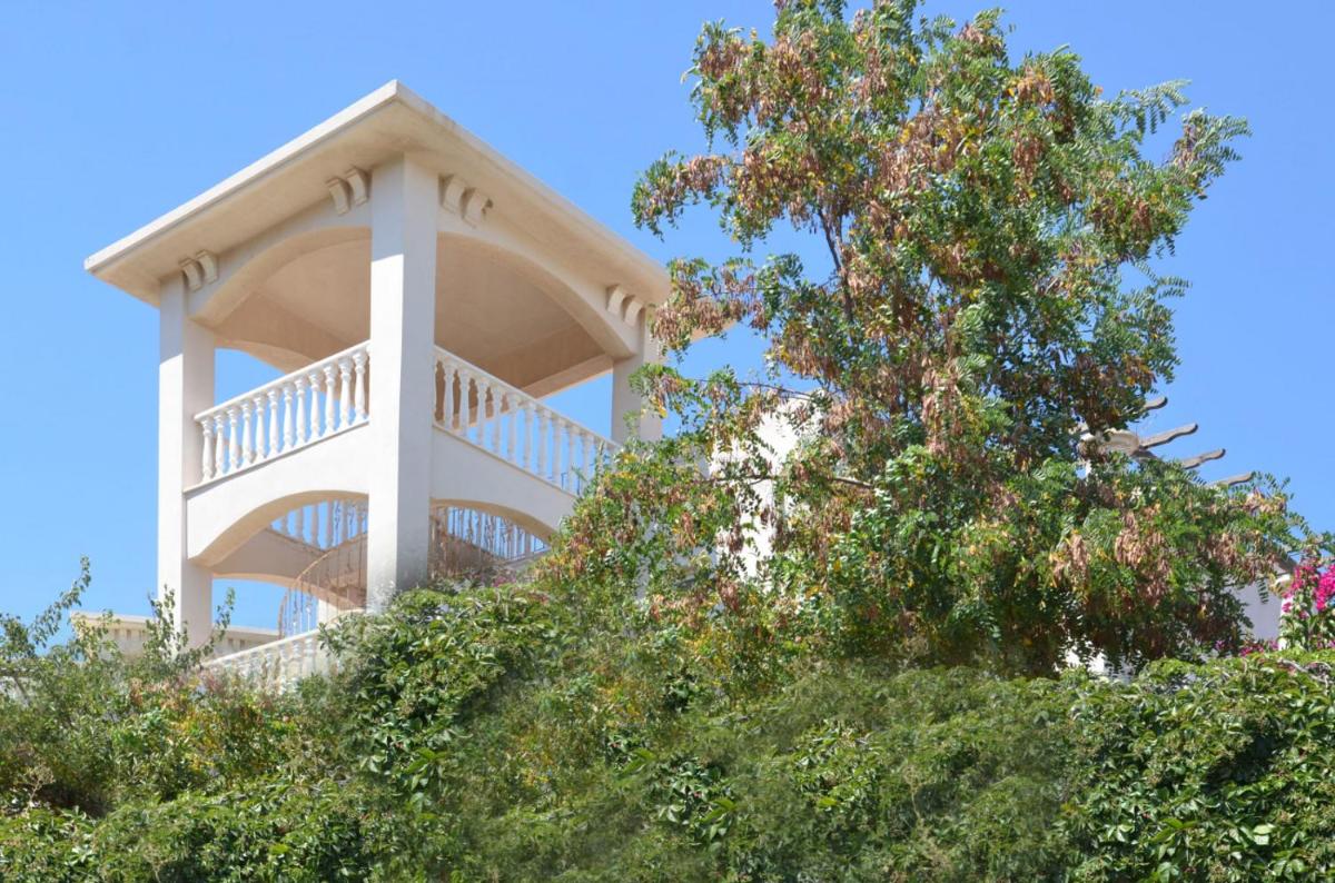 House 30 mins to Bodrum with 21 Pools in Milas view 5