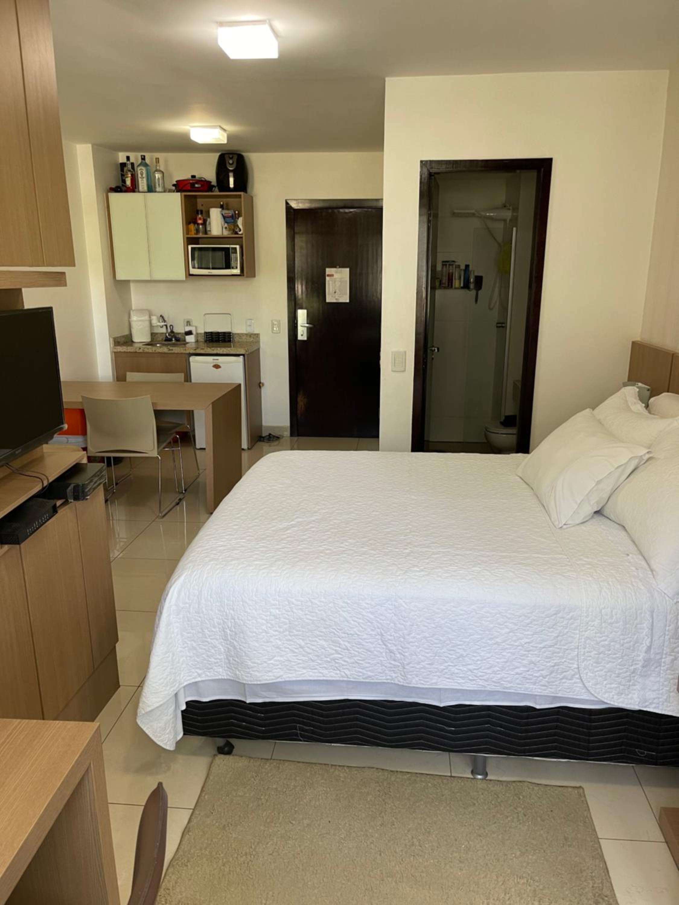 Flat moderno The Sun - beira lago