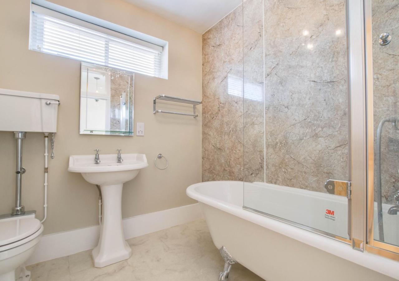2 Bed in Eye oc-4lamb