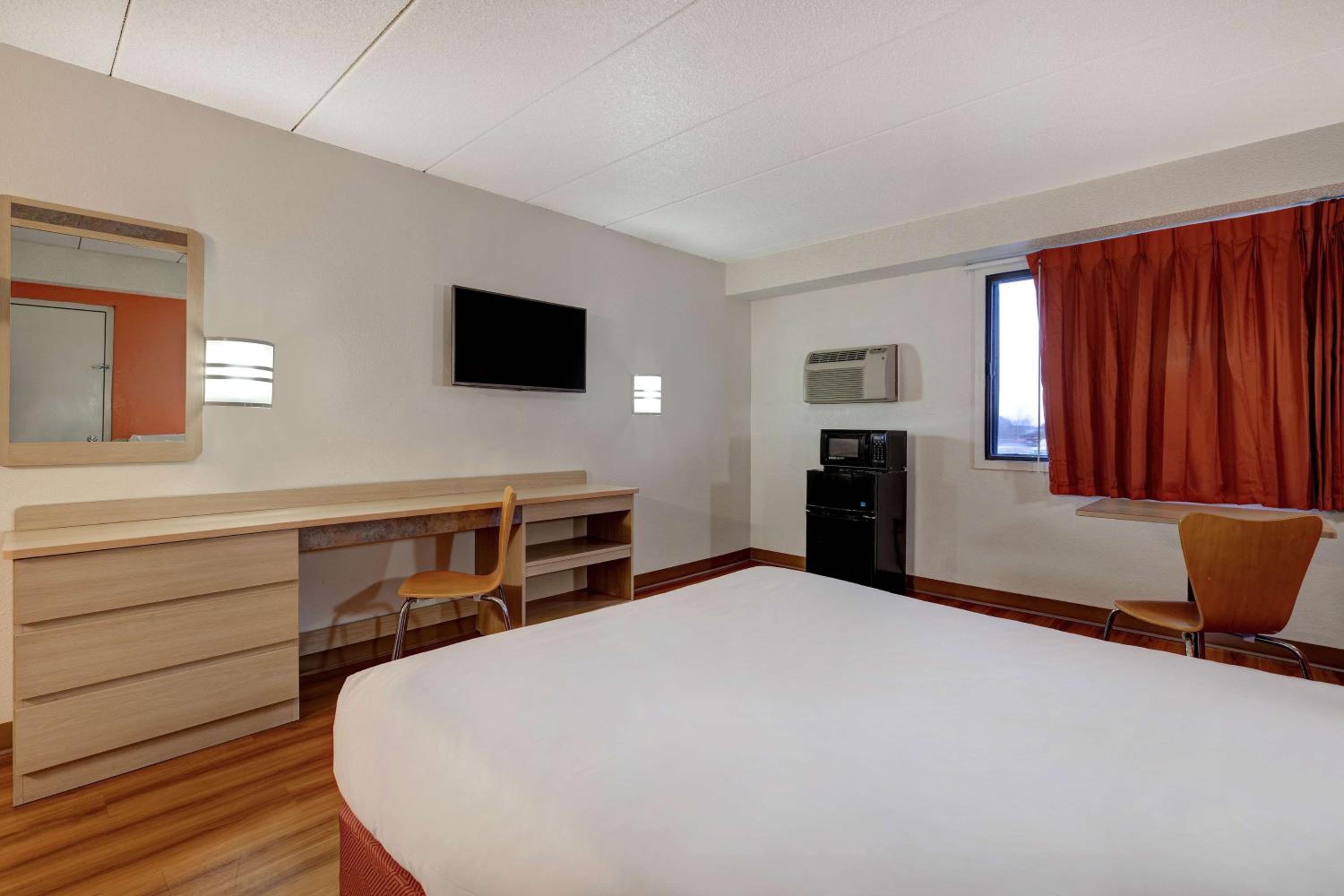 Motel 6-Lakeville, MN - South - Lakeville