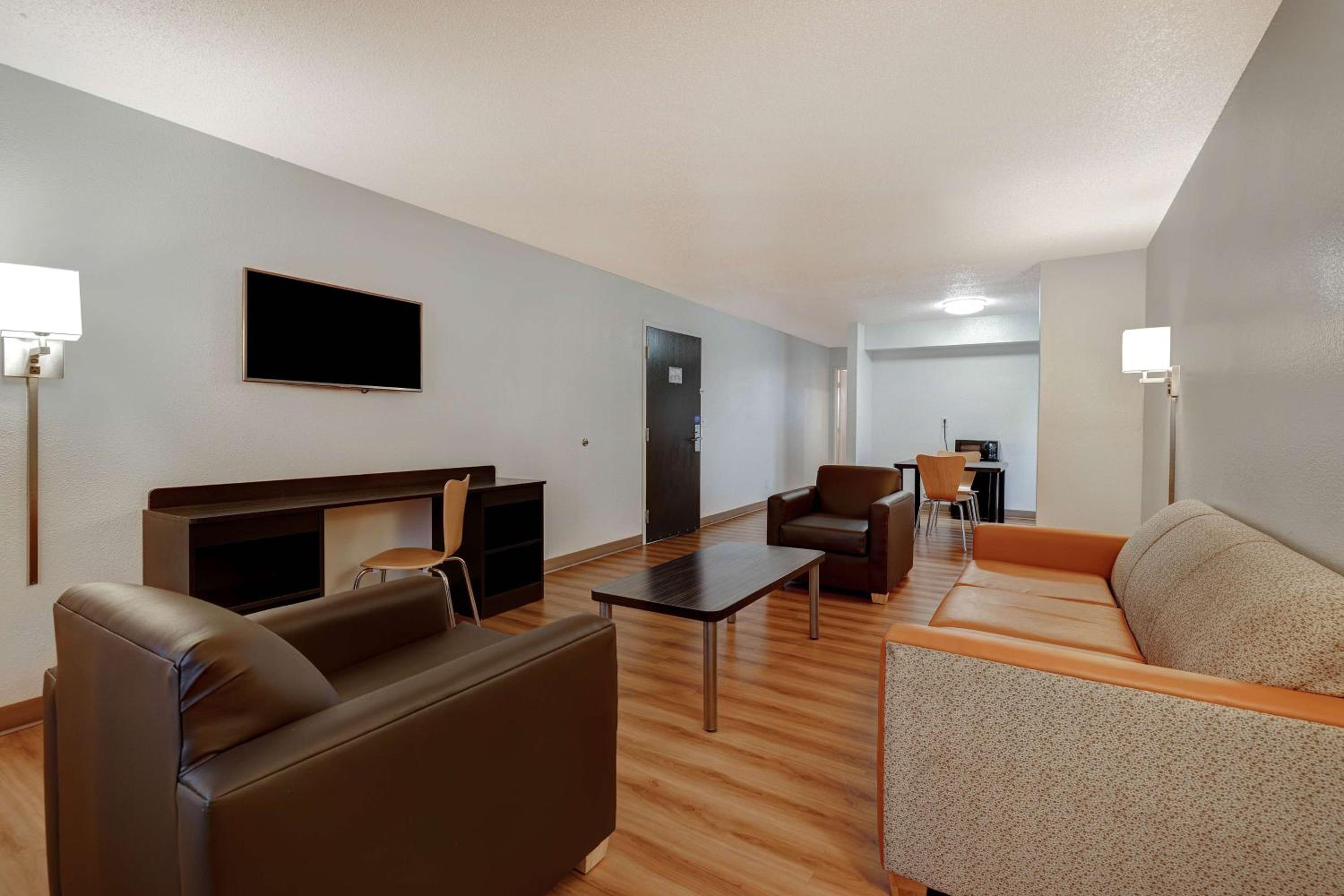 Motel 6-Lakeville, MN - South - Lakeville