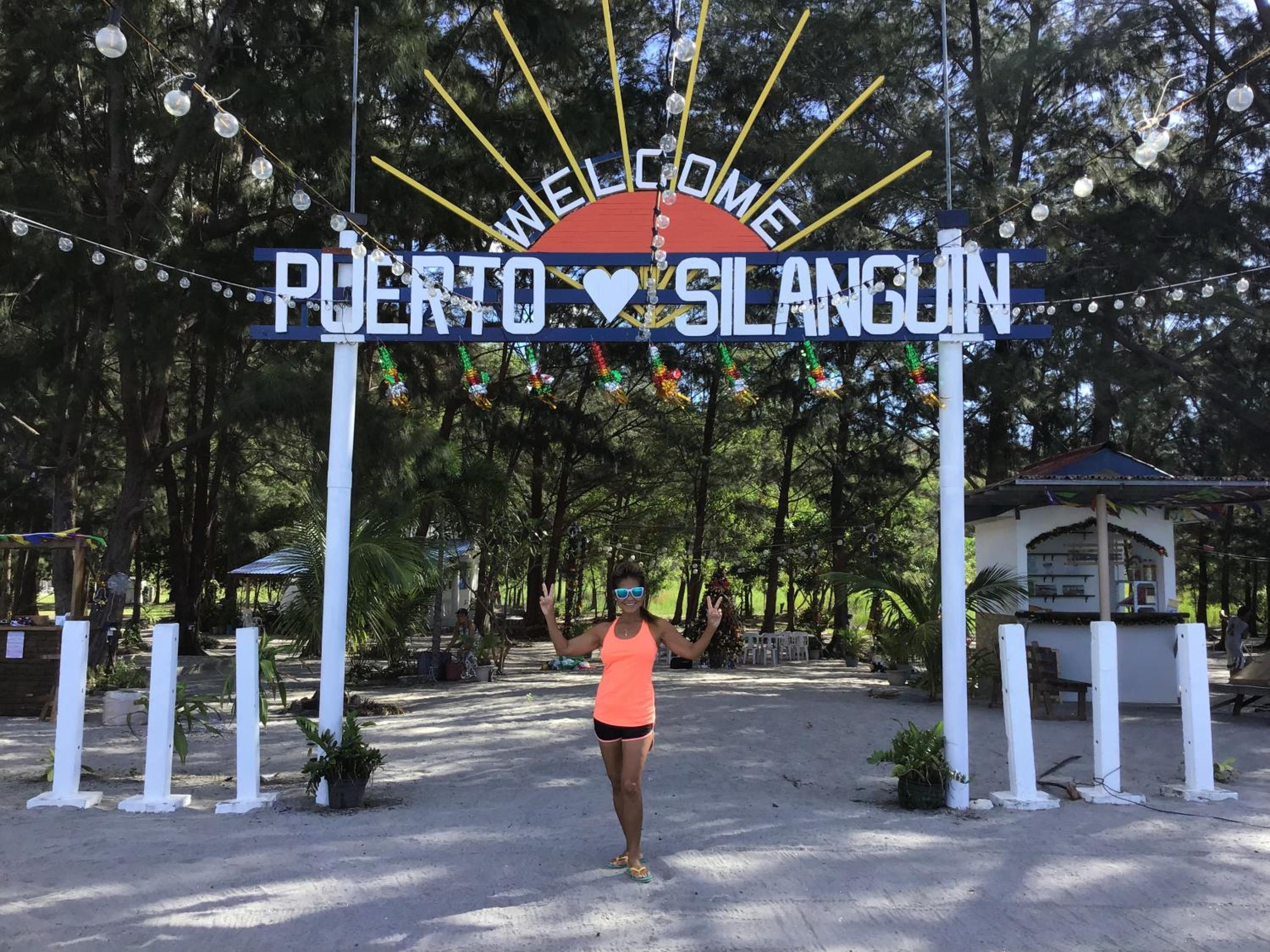 La Cala Beach House at Puerto Silanguin