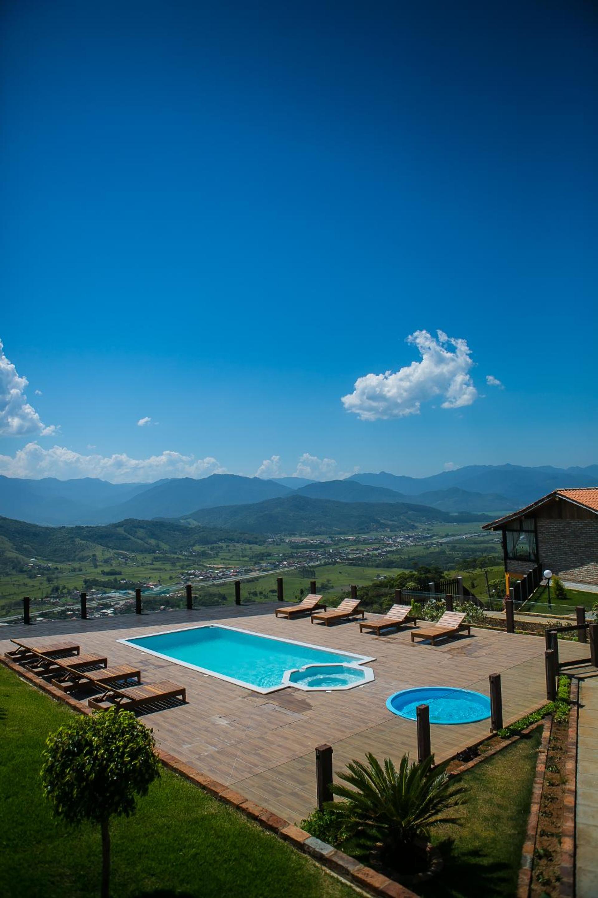 Eco Mirante Hotel by RB Hotelaria view 3