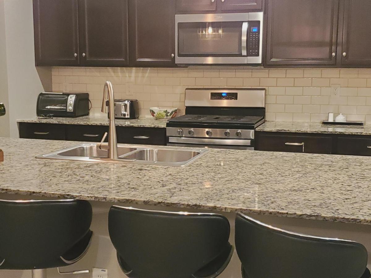 Adventure Short Term Stays - Southgate Ave view 5