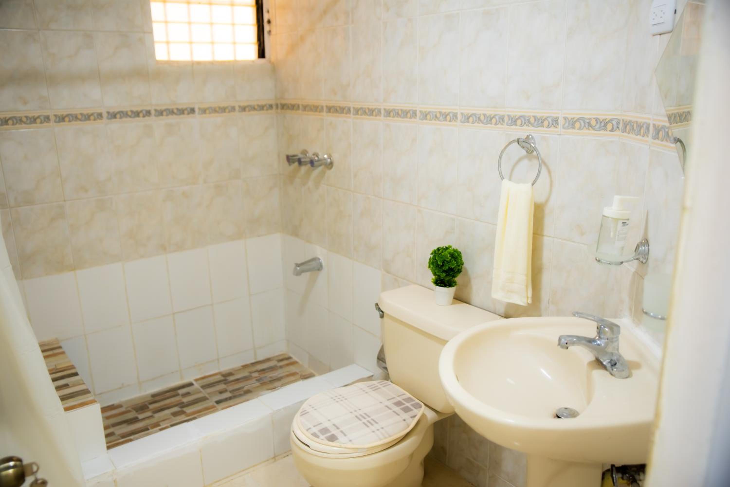 Luxury, cozy apartment Alma Rosa /15 min airport view 4