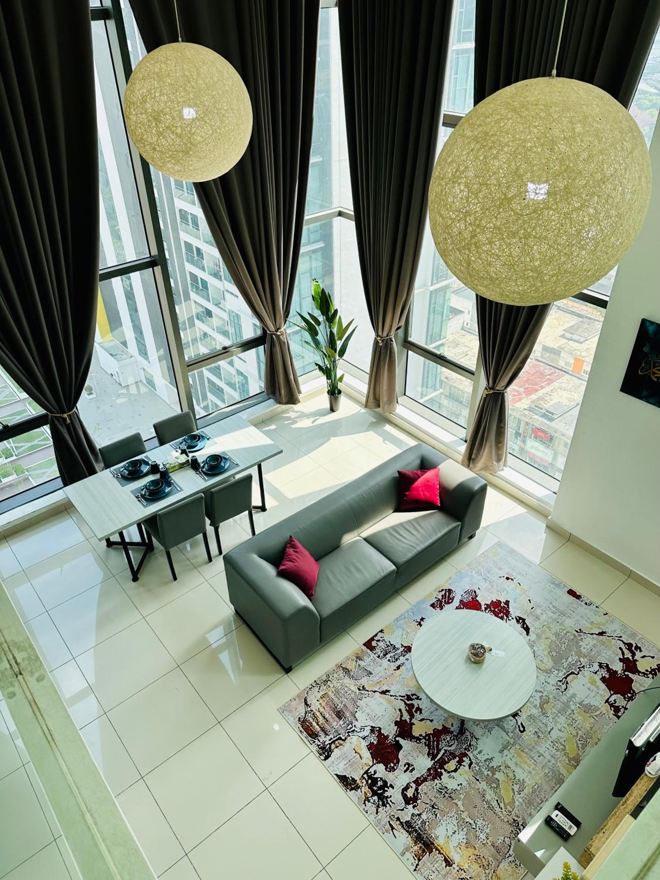 EVO Soho Suites Duplex Homestay