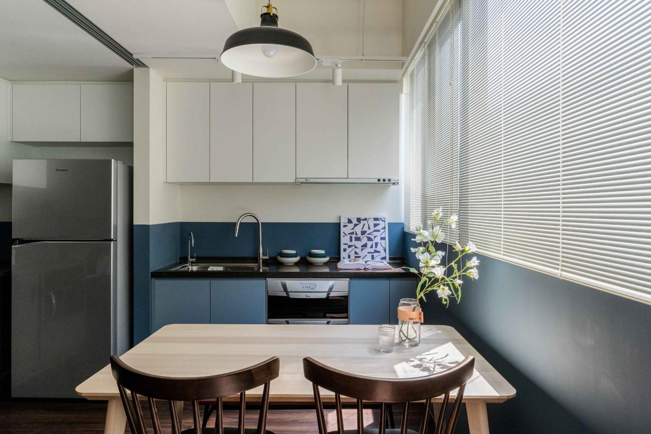 Lin Apartments by Olala Homes