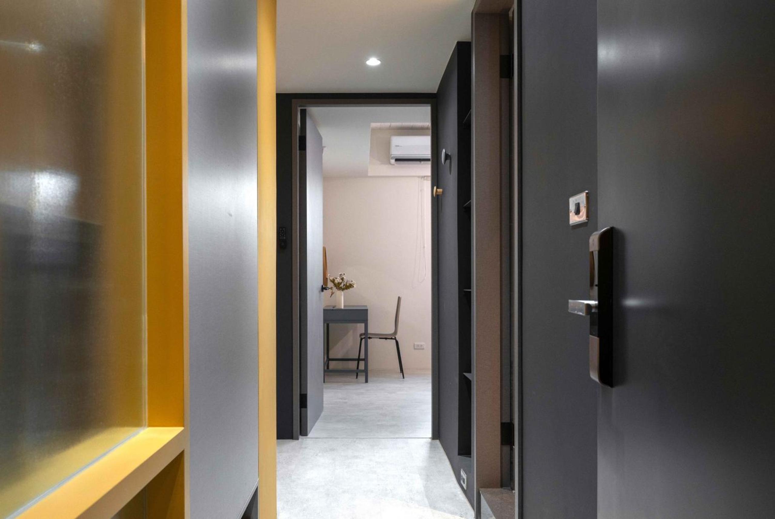Lin Apartments by Olala Homes