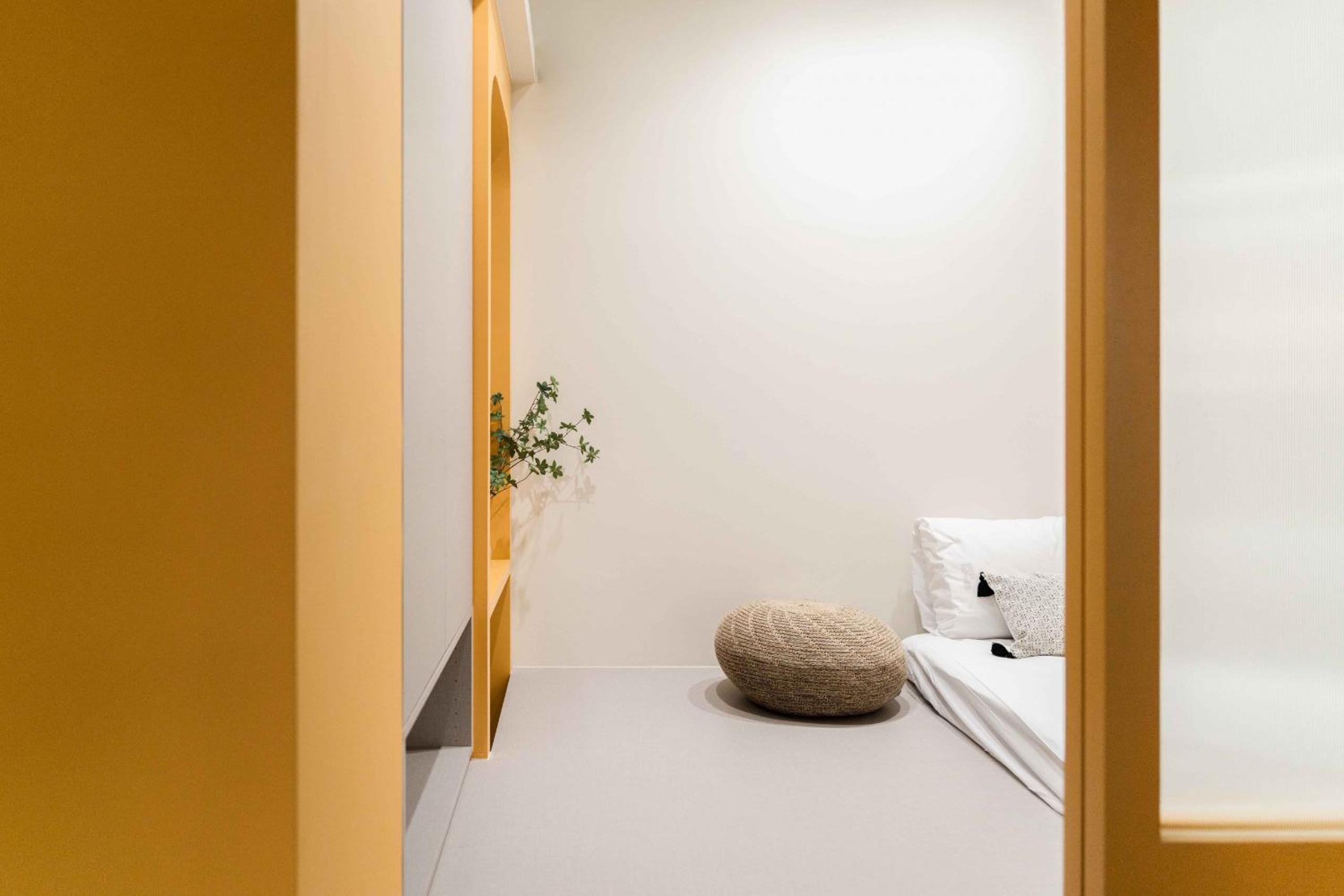 Lin Apartments by Olala Homes