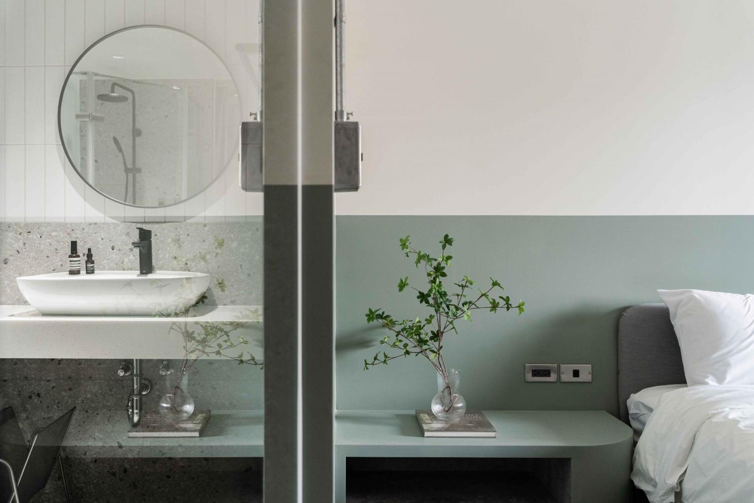 Lin Apartments by Olala Homes