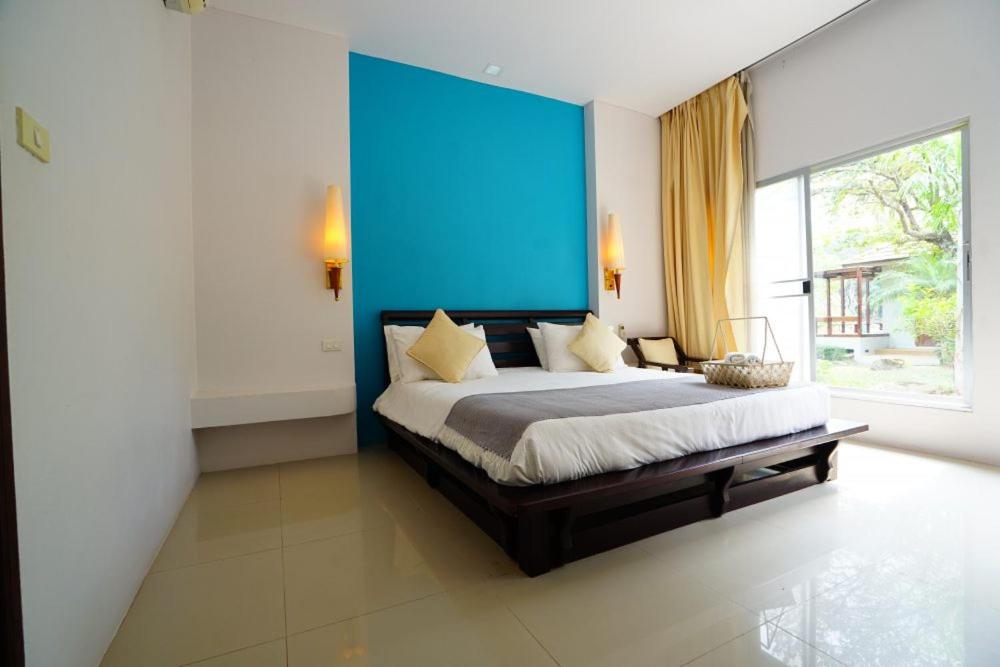 Seashell Village Resort