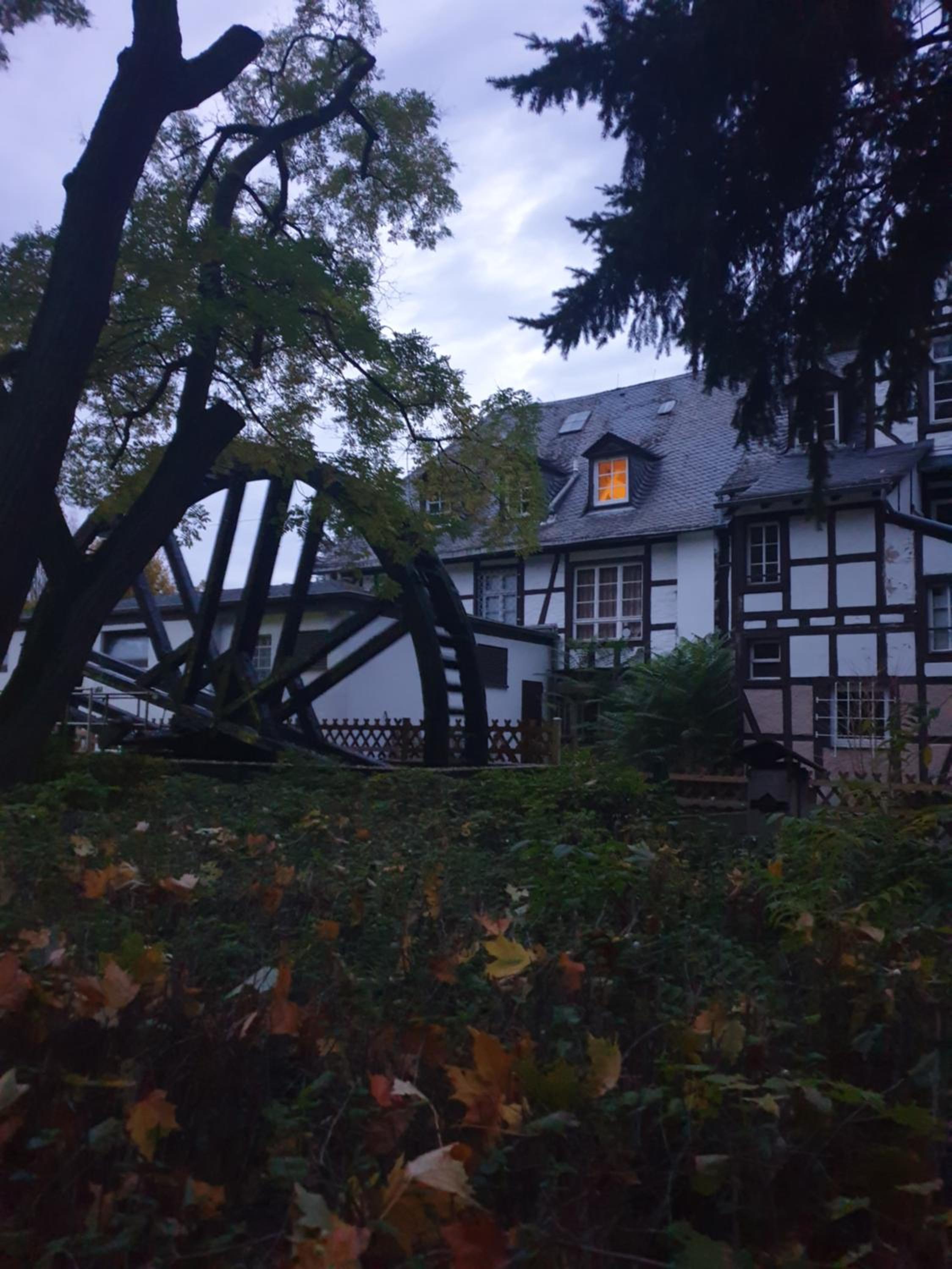 Ferienhaus am Fluss. Baubiologisch renoviert.