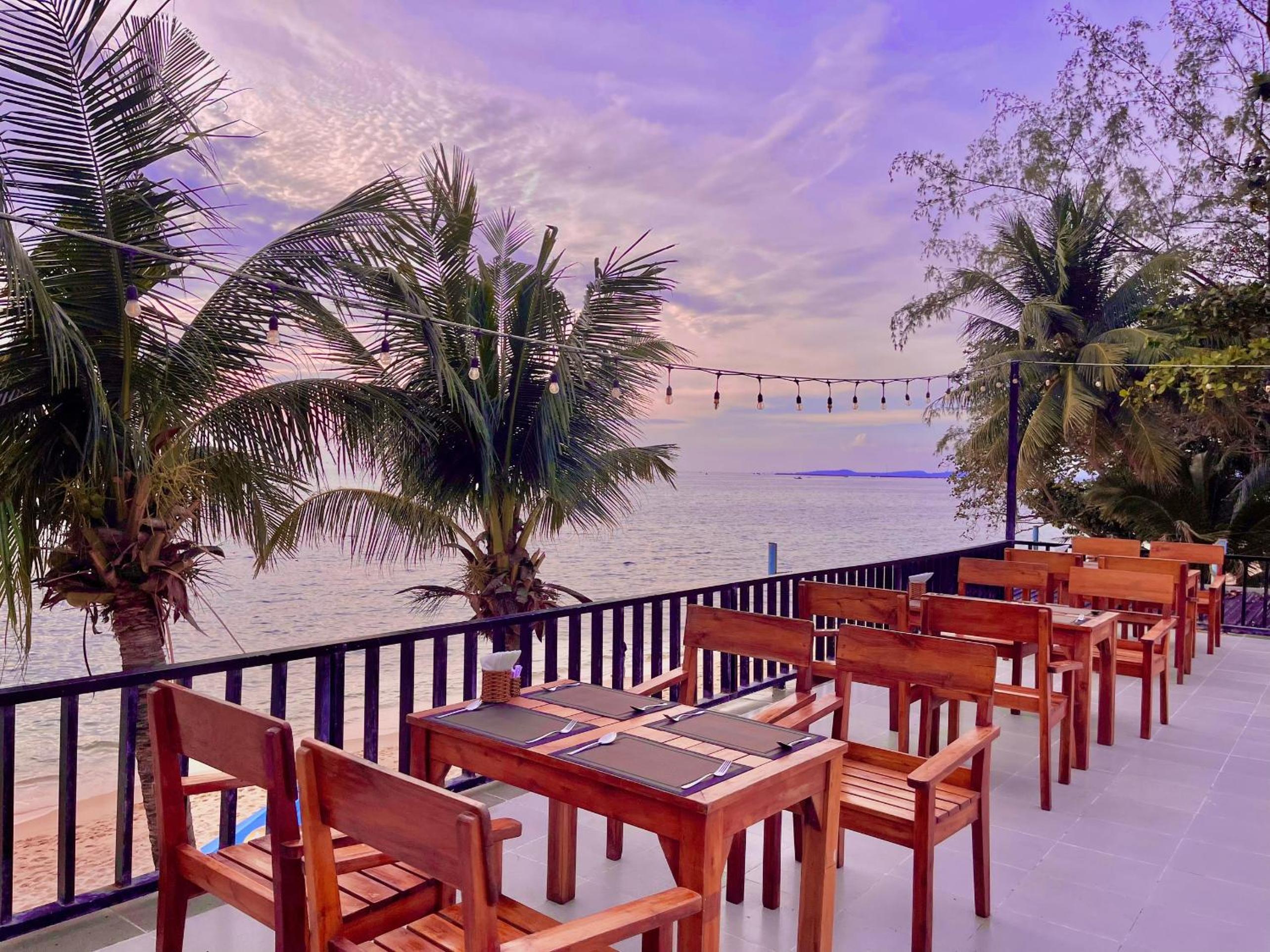 Orange Resort
