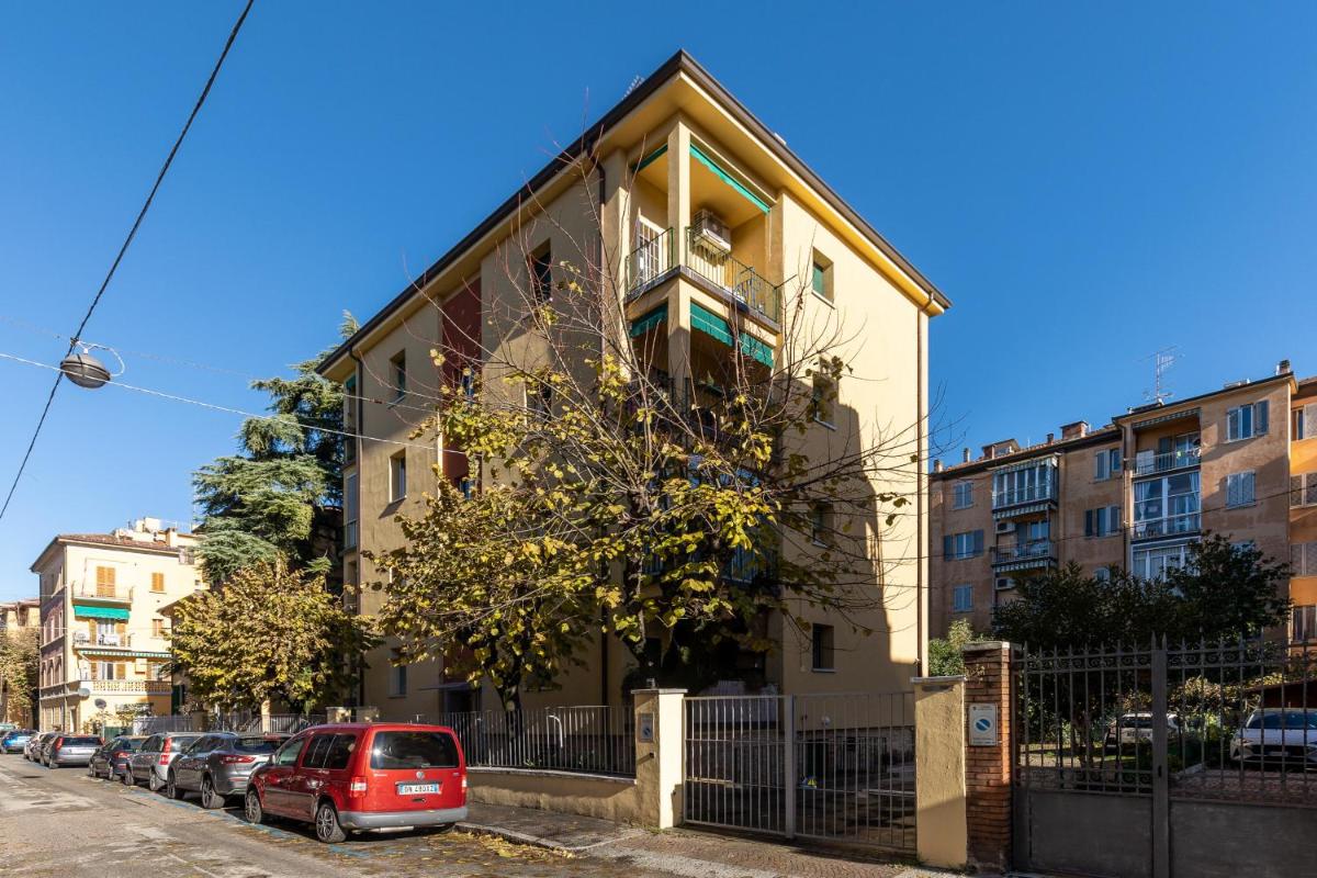 Classic style apartment by Wonderful Italy view 4