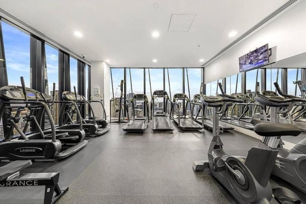 2B2B Apartment in collin street Melbourne