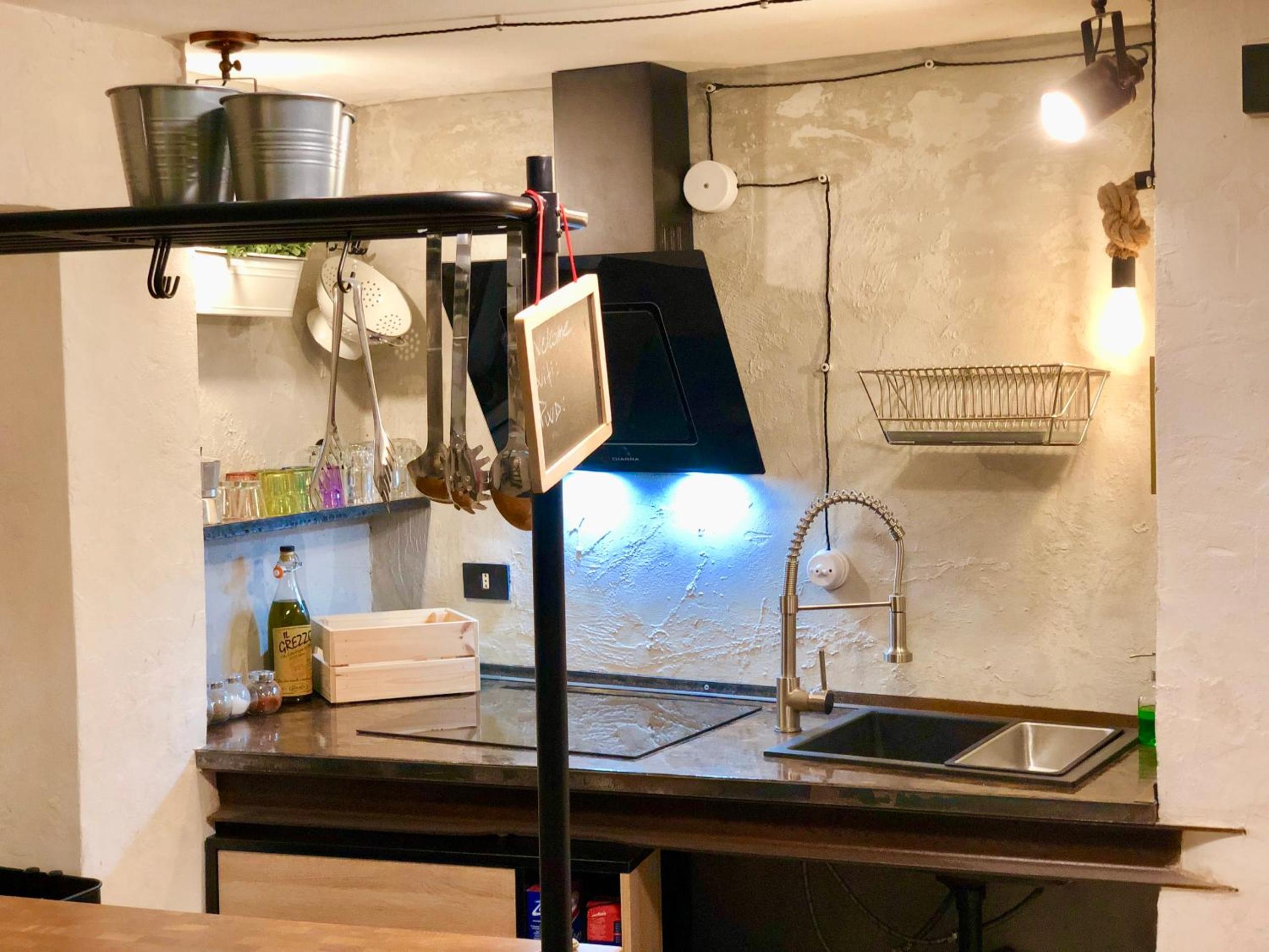 Casa Estia en Siracusa — kitchen