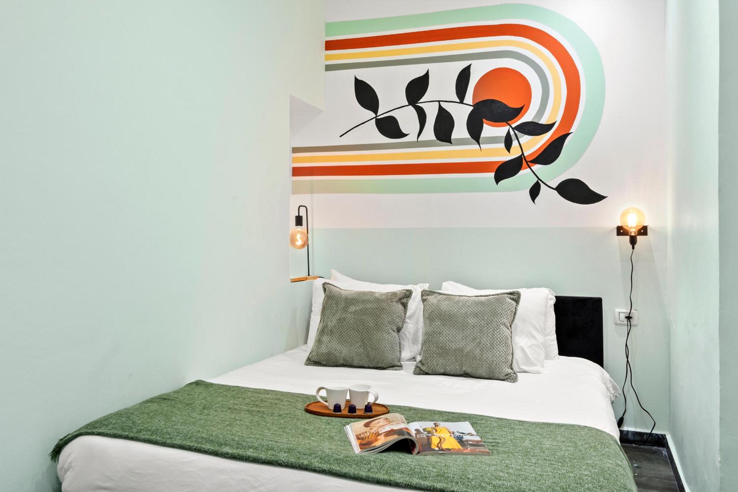Modern Renovated 1BR Apt with Bomb Shelter, Beach & Central TLV M2 view 3