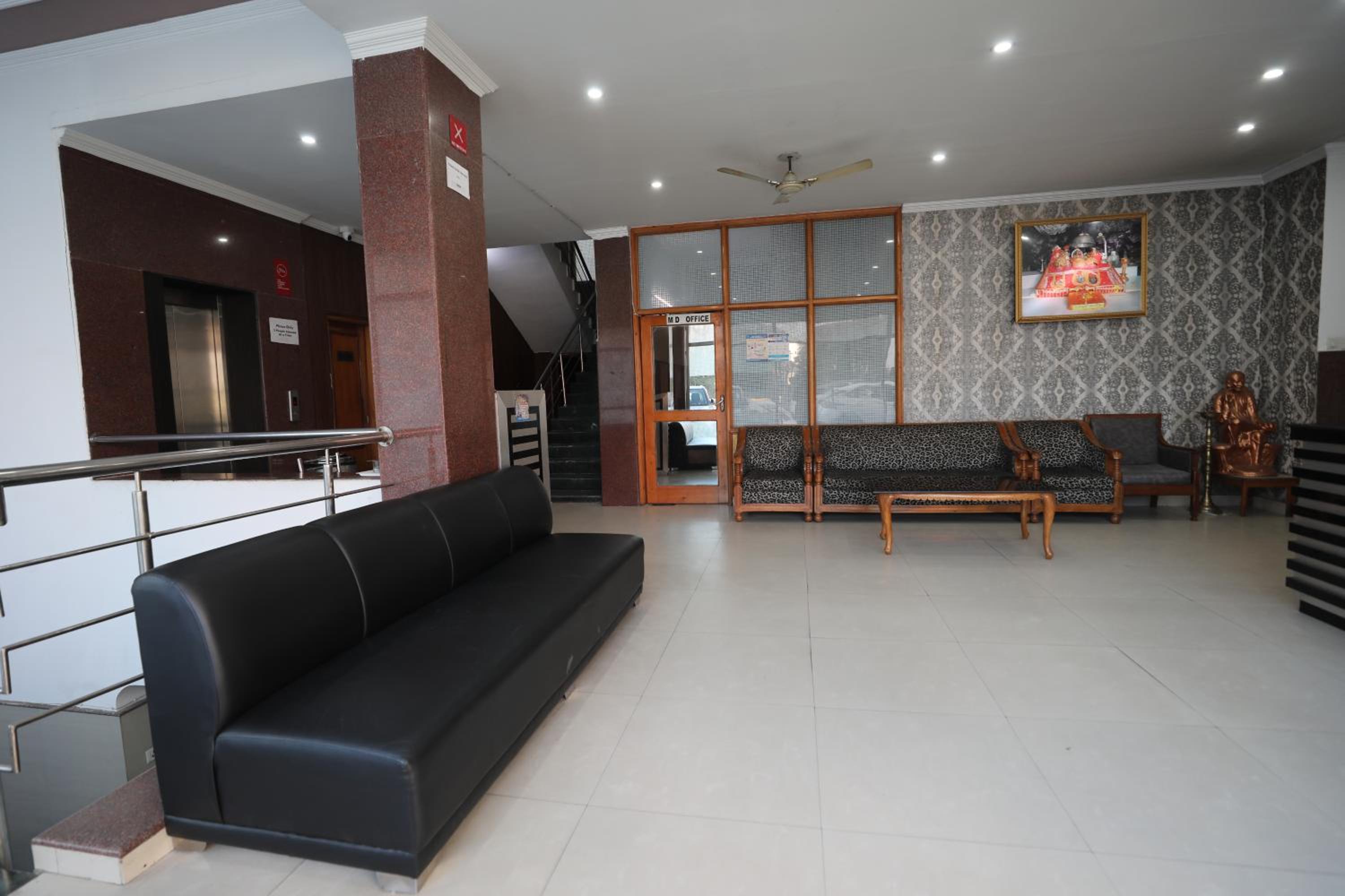 Mahadev Hotel and Resorts