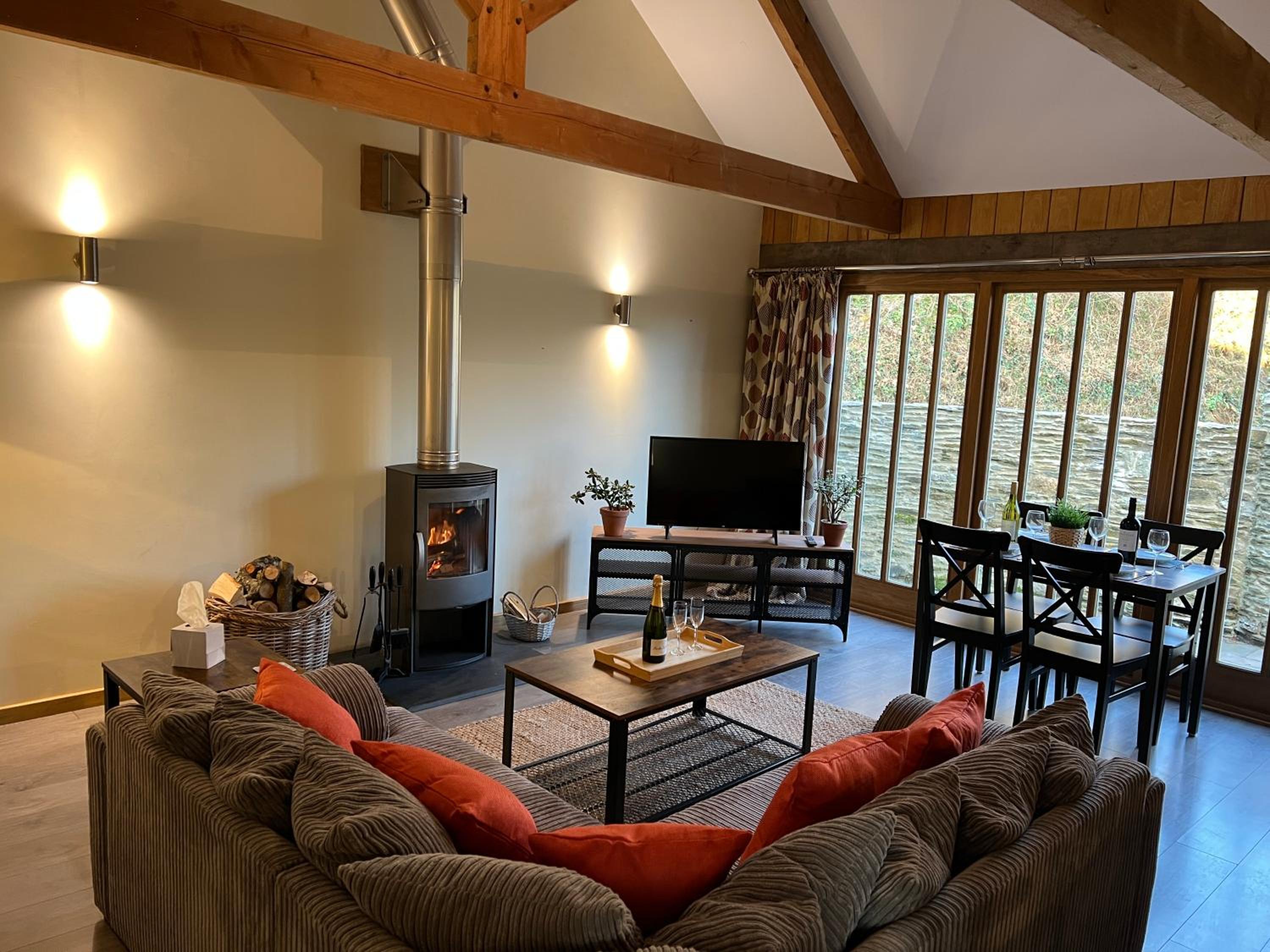 Charming Countryside Cottage