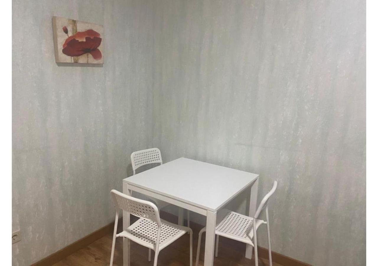 Standard 1BR Apt.- Meidling Station