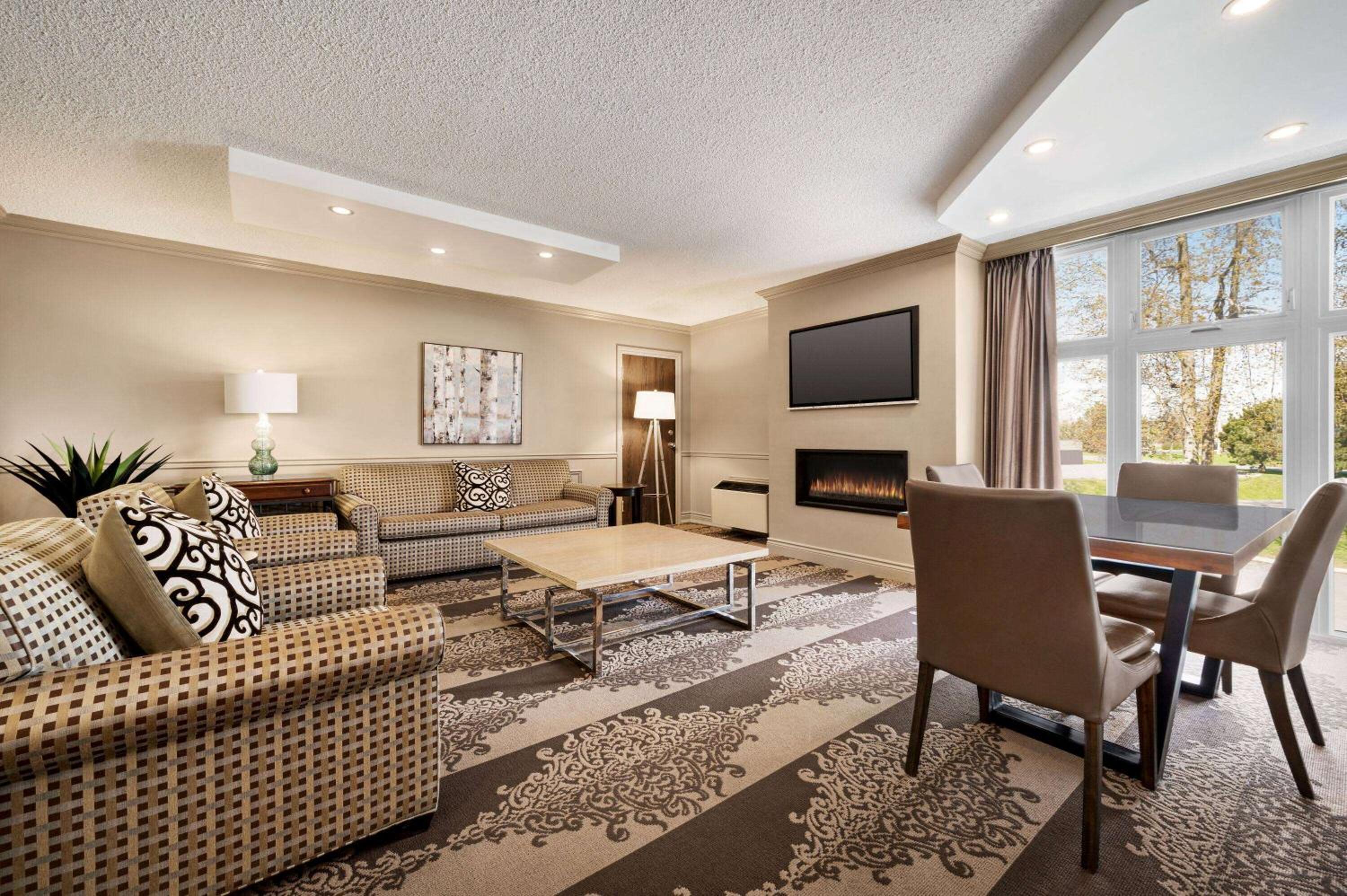 Cornwall Vacations - Ramada by Wyndham Cornwall - Property Image 11