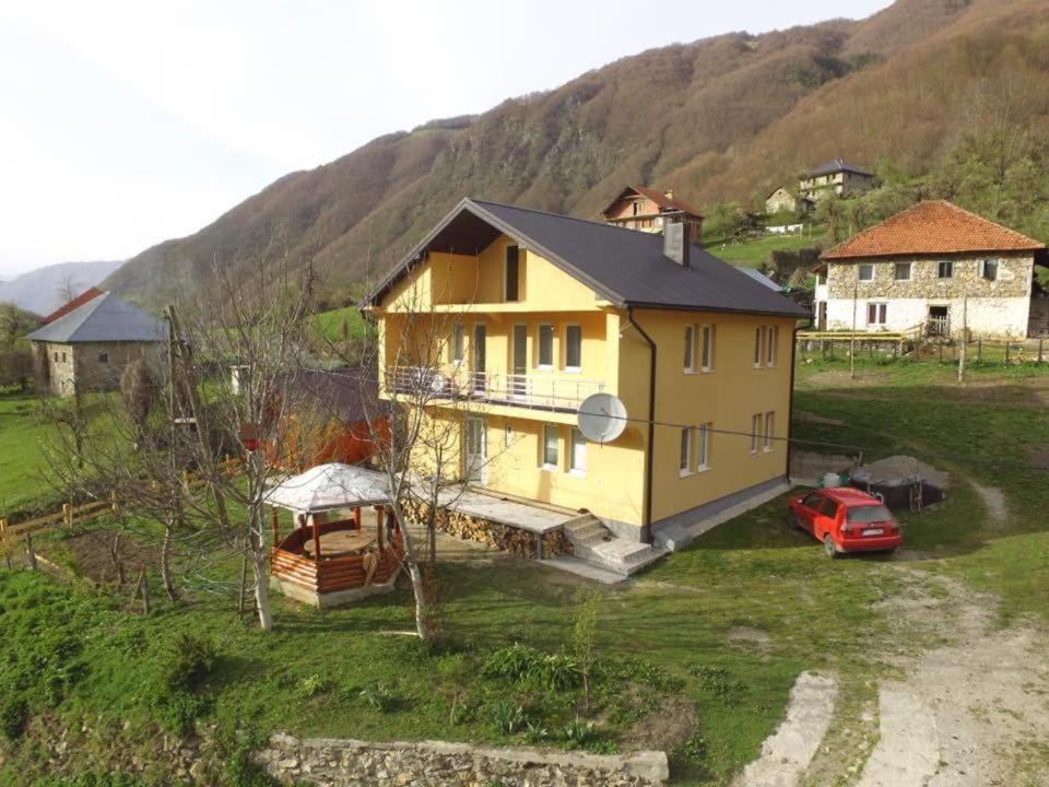 Photo 42
