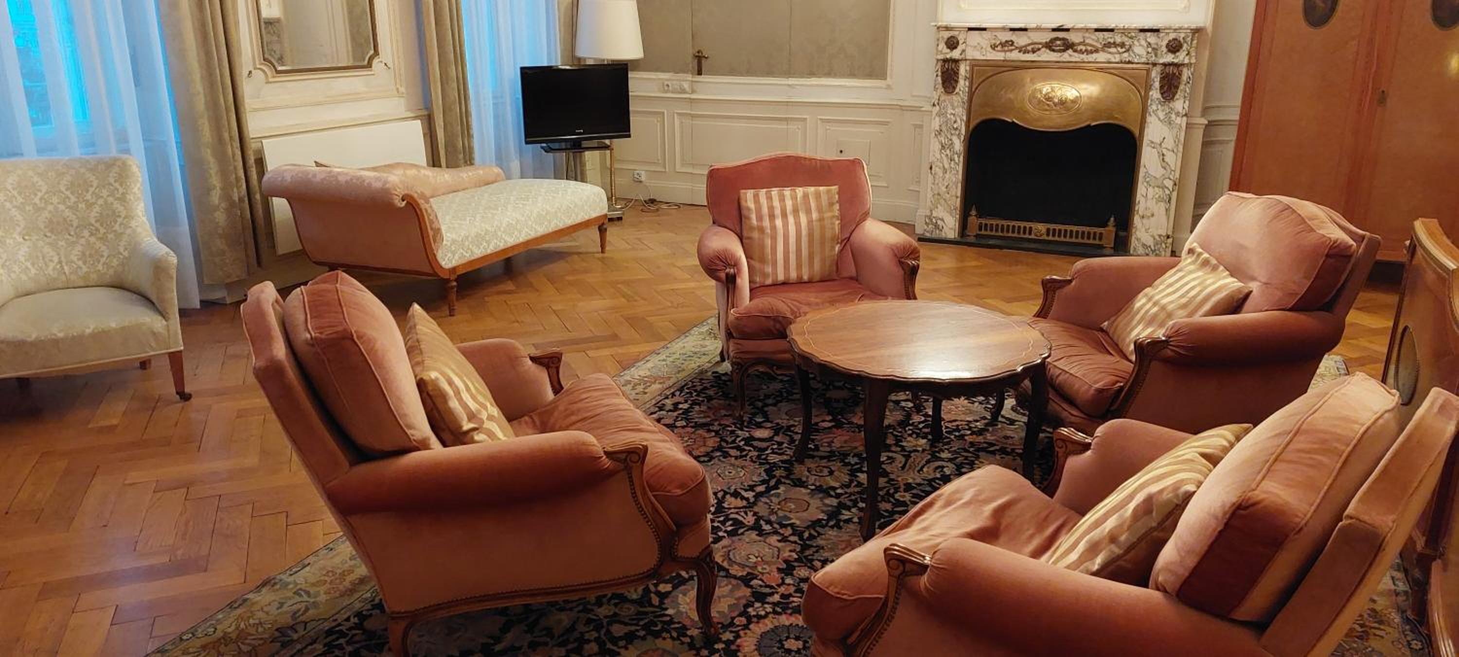 Belle Époque Panorama Apartment