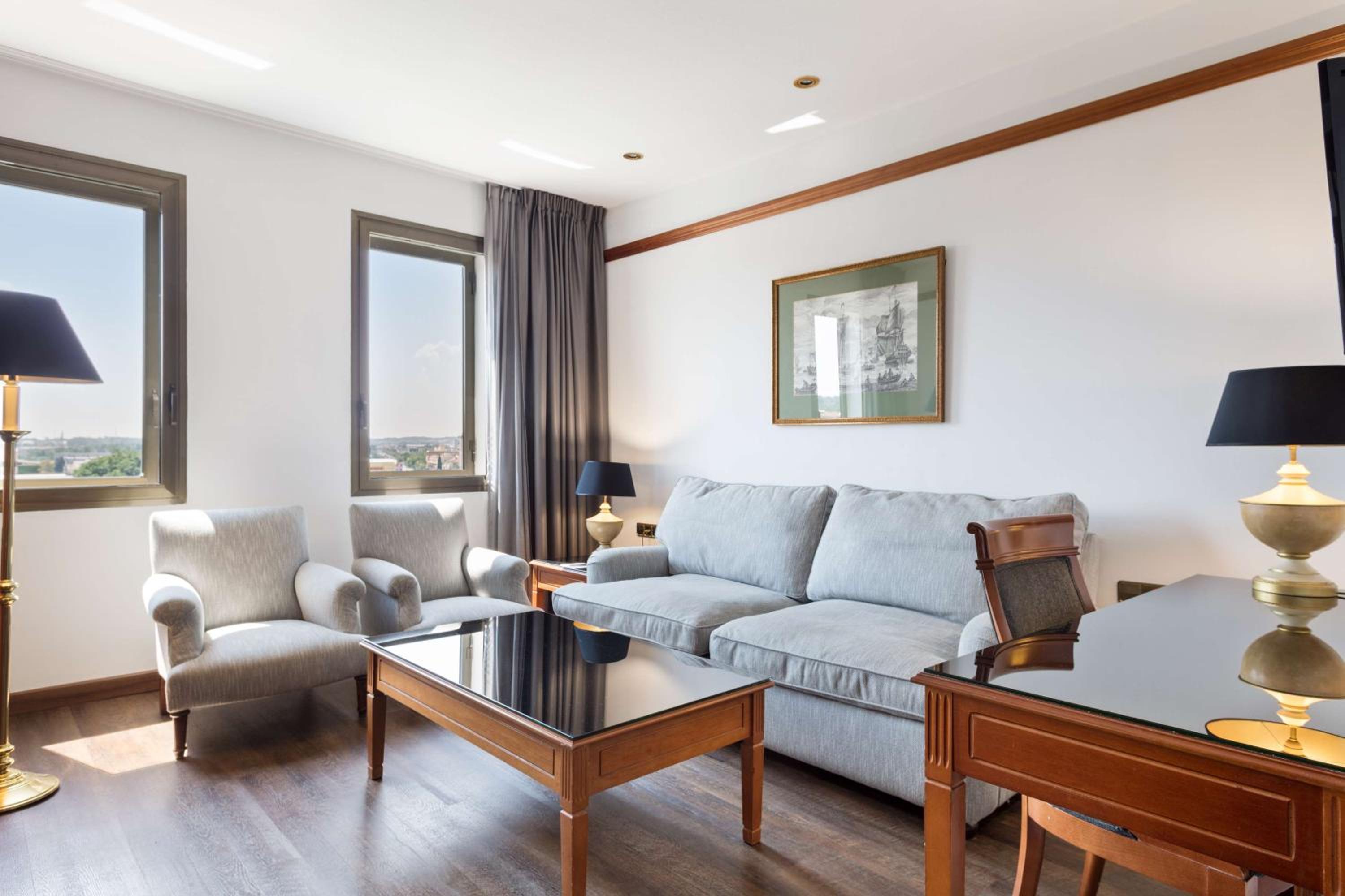 Girona Vacations - Best Western Premier CMC Girona - Property Image 11